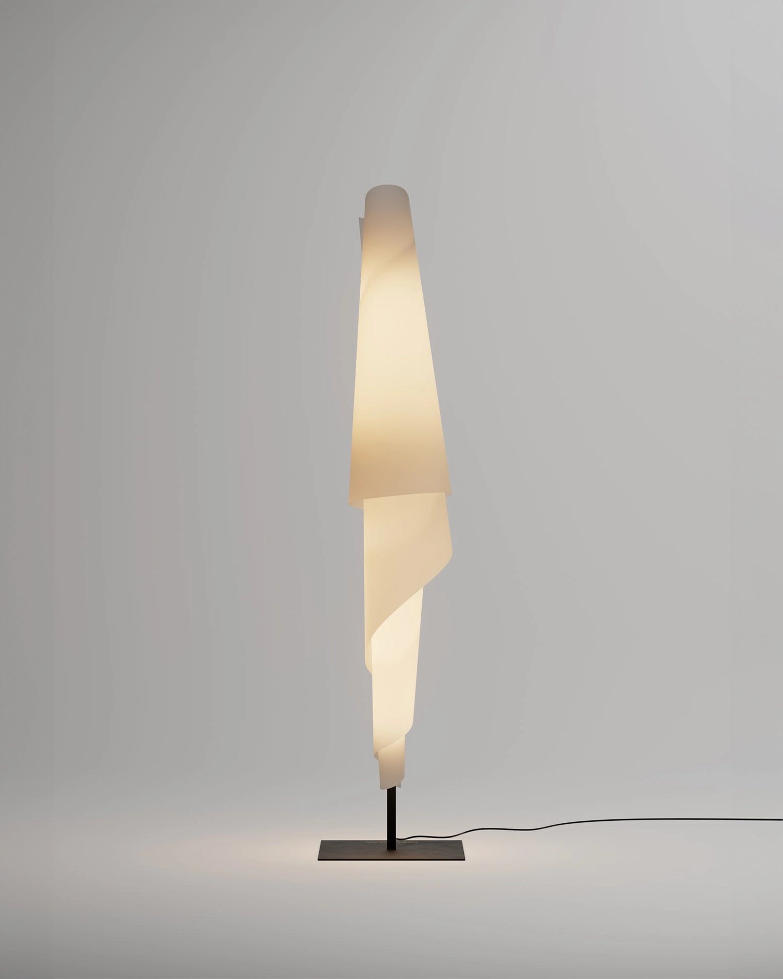 Costura Floor Lamp