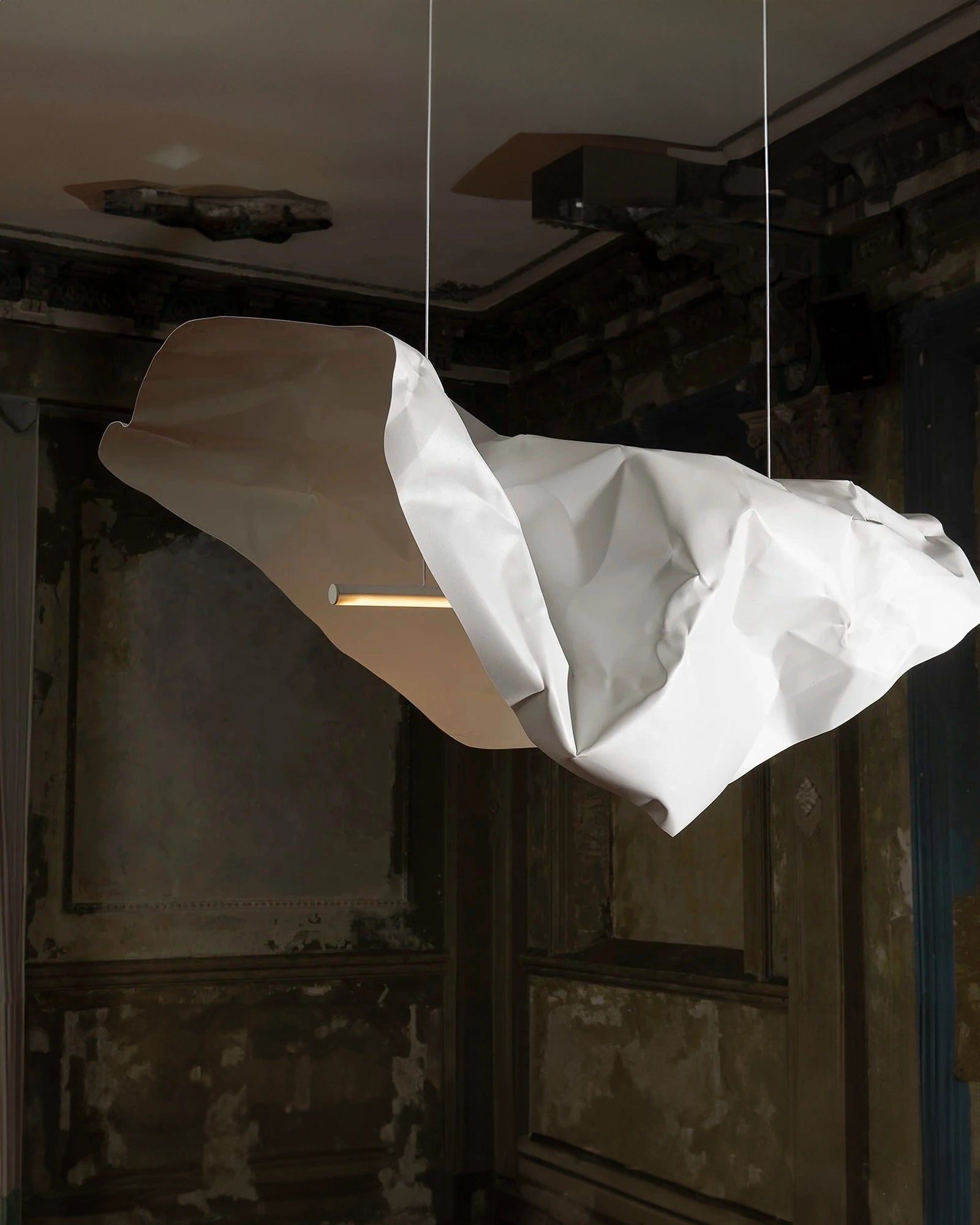 Crash Albus Pendant Light