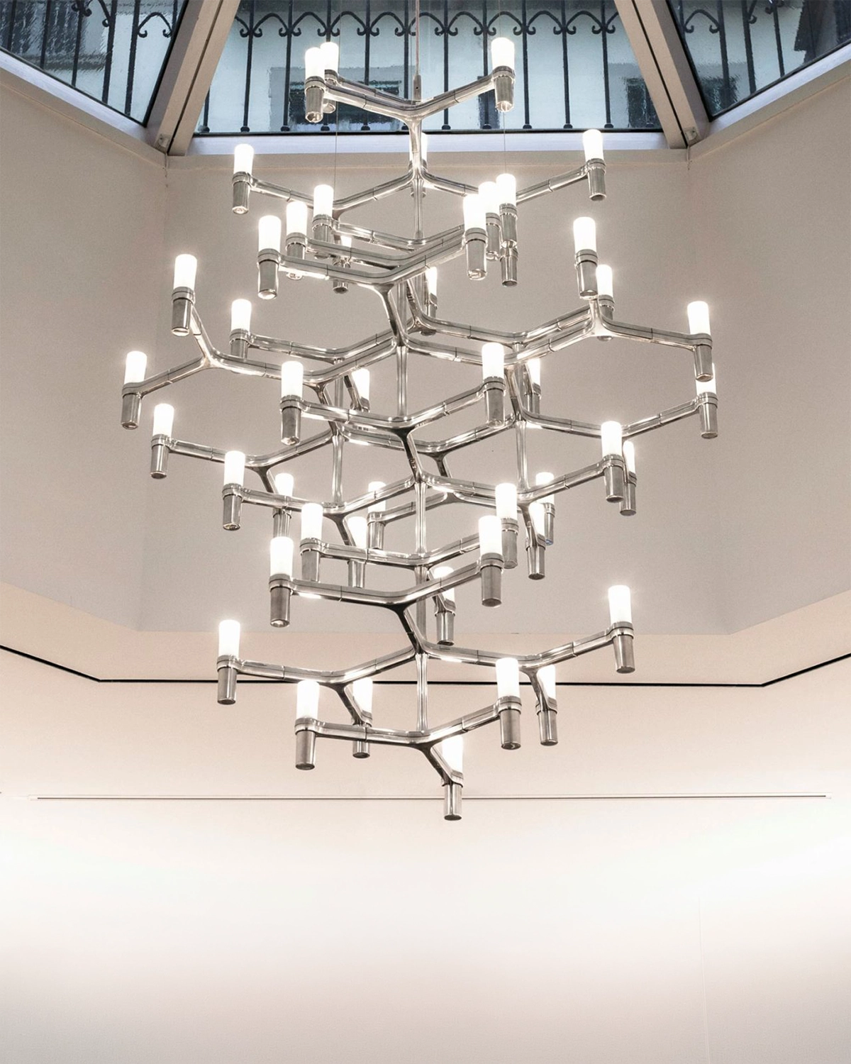 Crown Summa Pendant Light