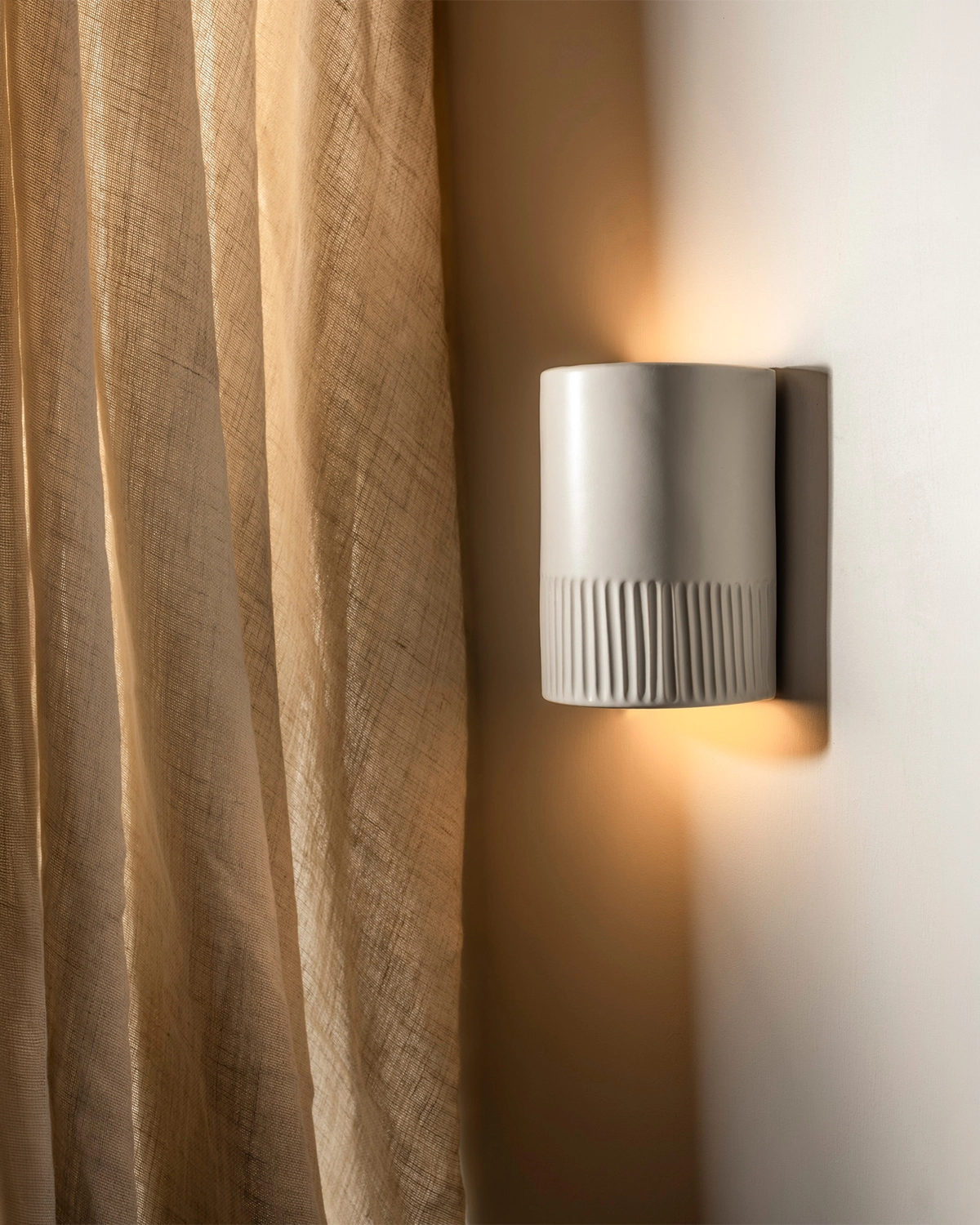 Day Wall Light