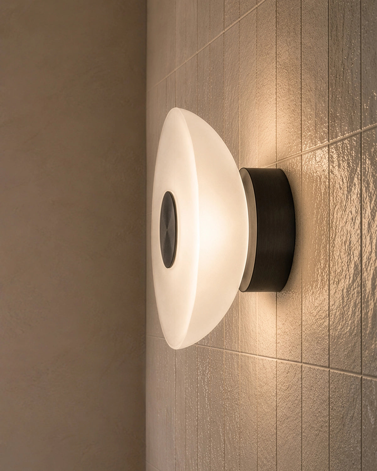 Dome Air Wall Light