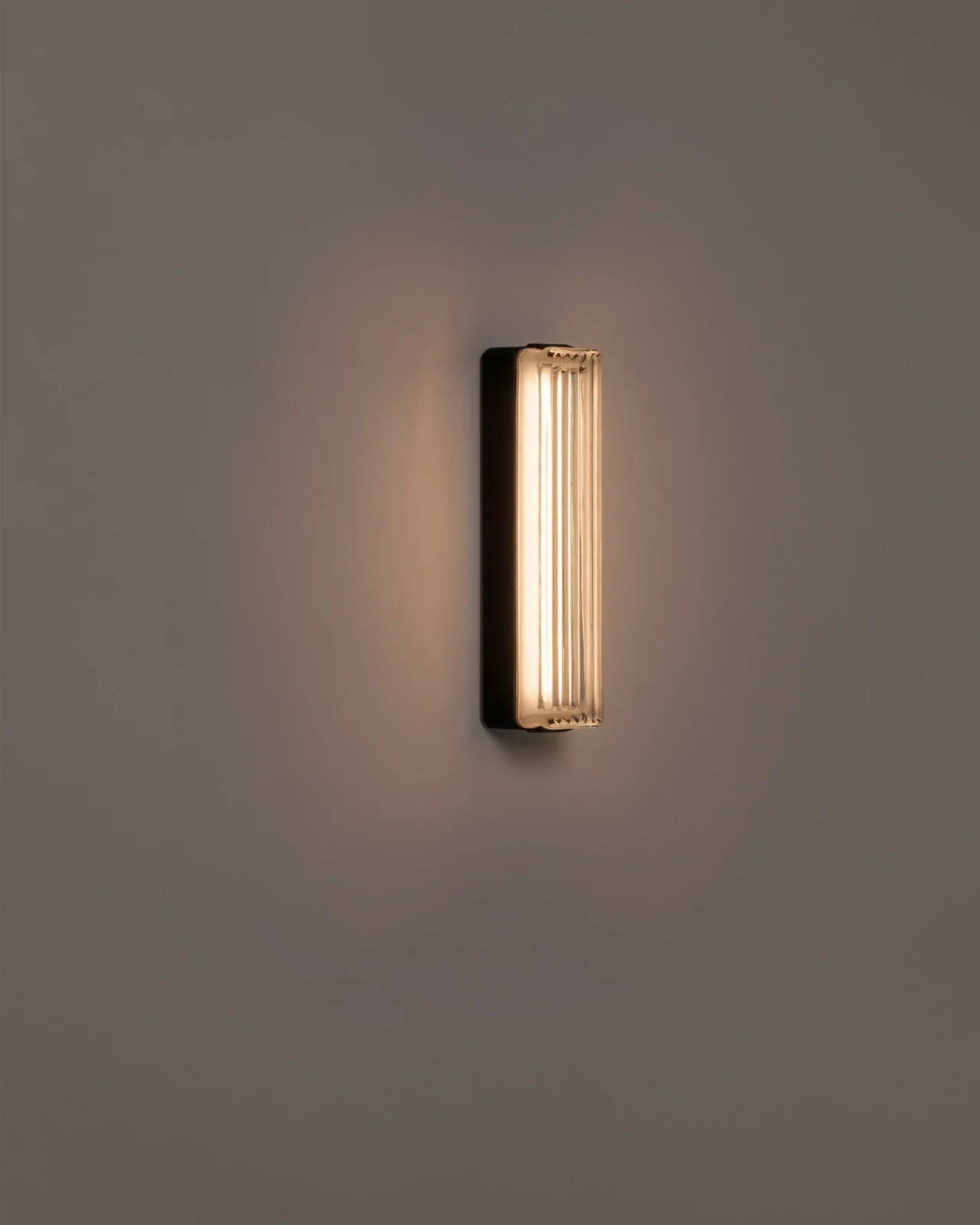 Estadio Singular Wall Light