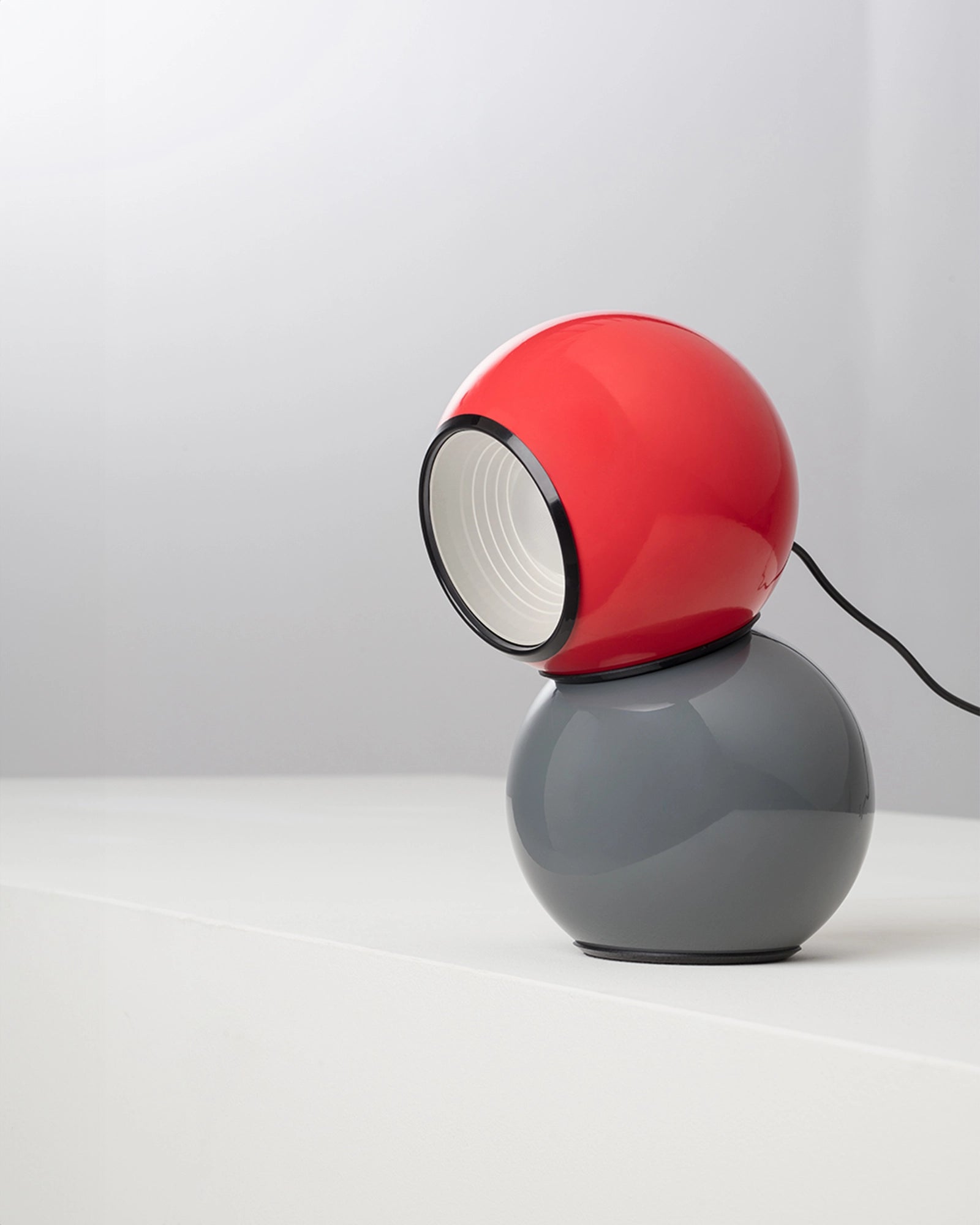 Gravitino Table Lamp