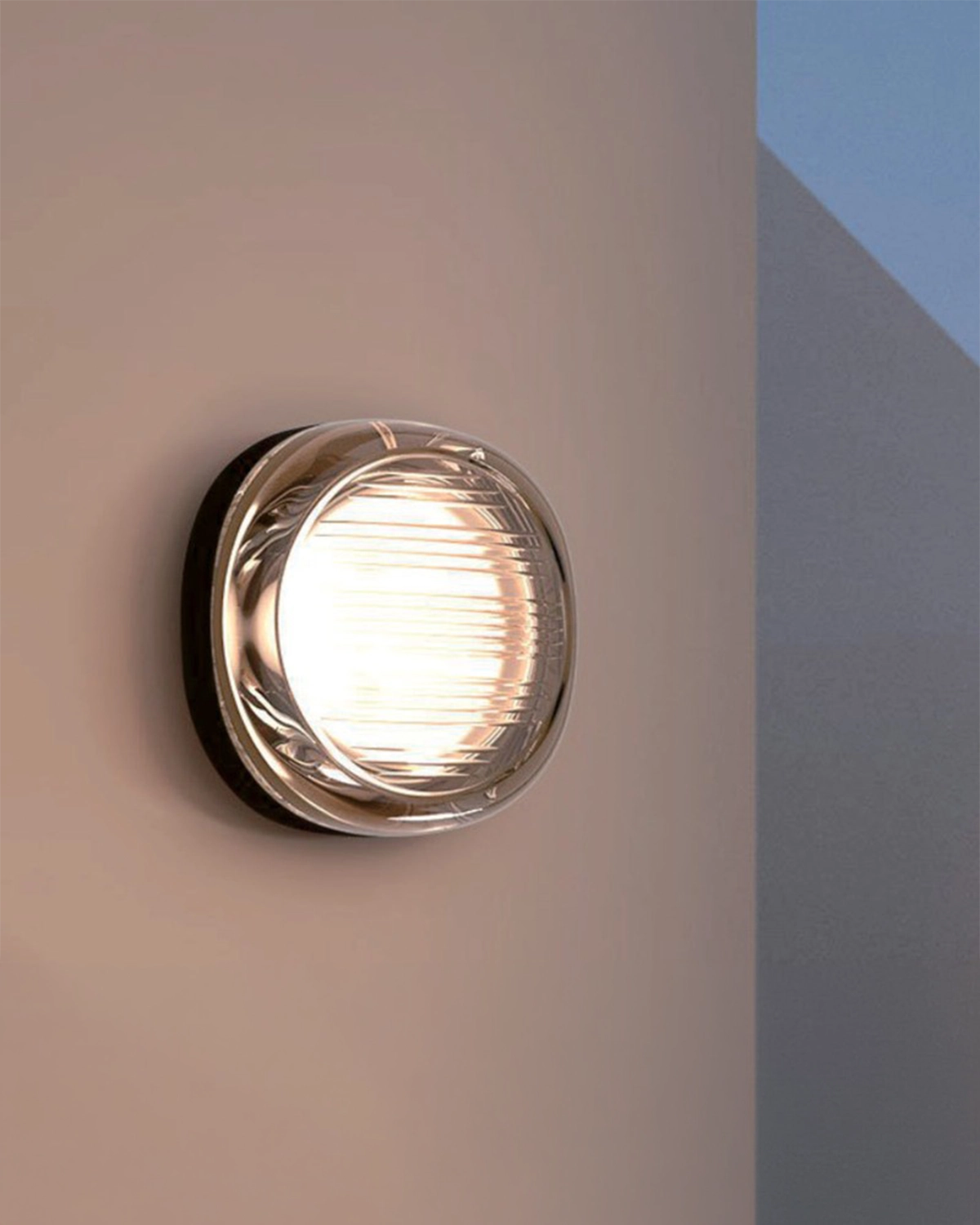Ilios Outdoor Wall Light