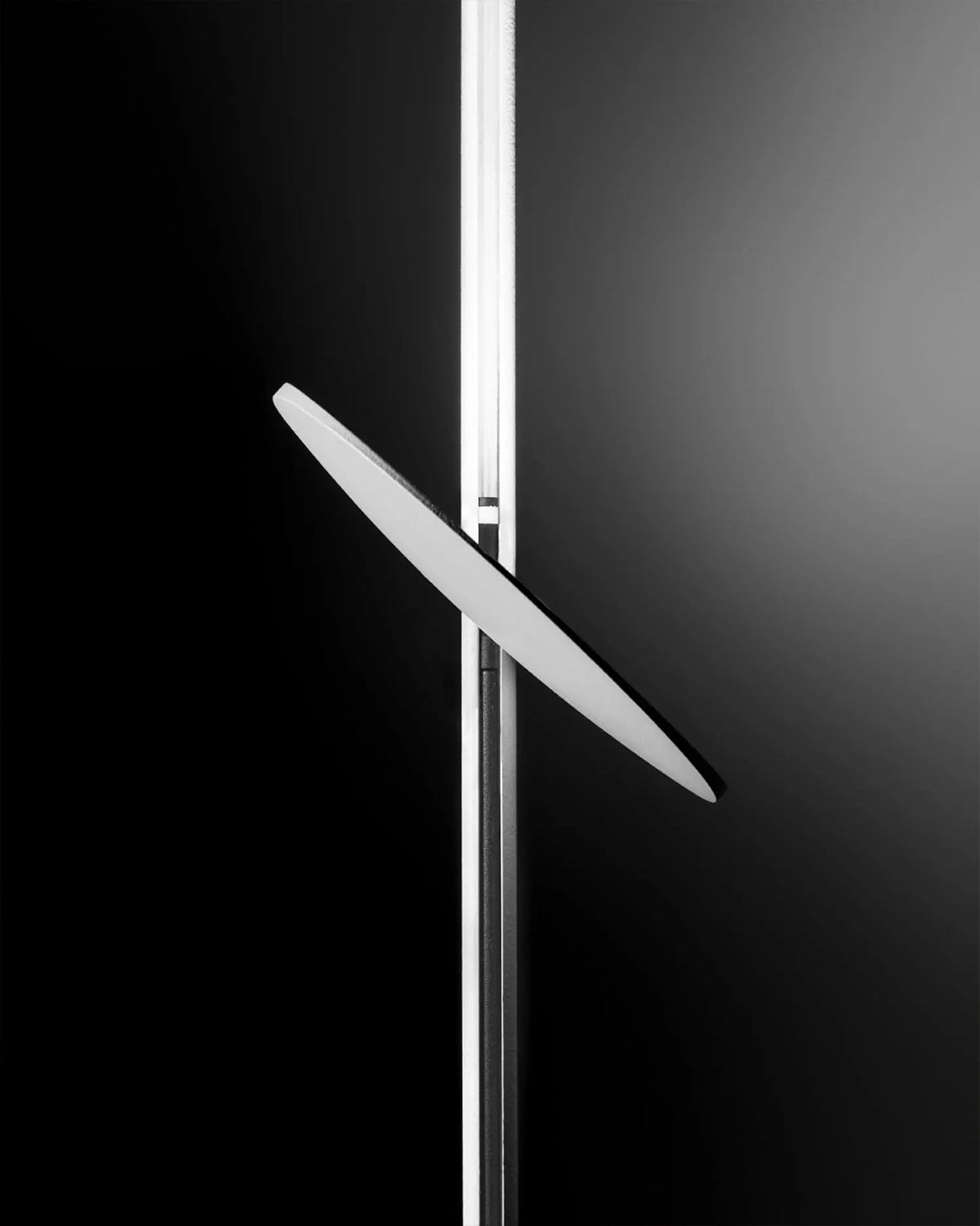 Kimia Floor Lamp