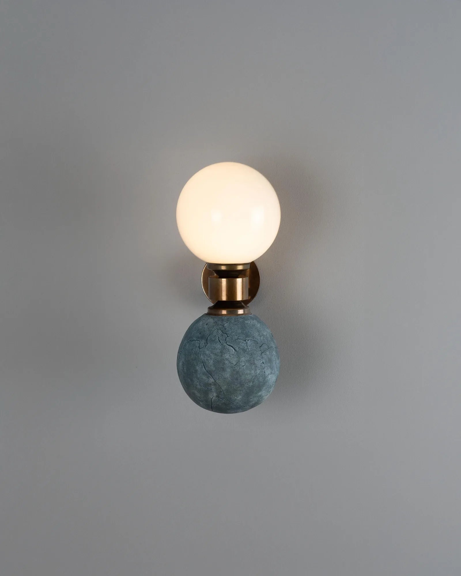 Kobe Ceramic Wall Light