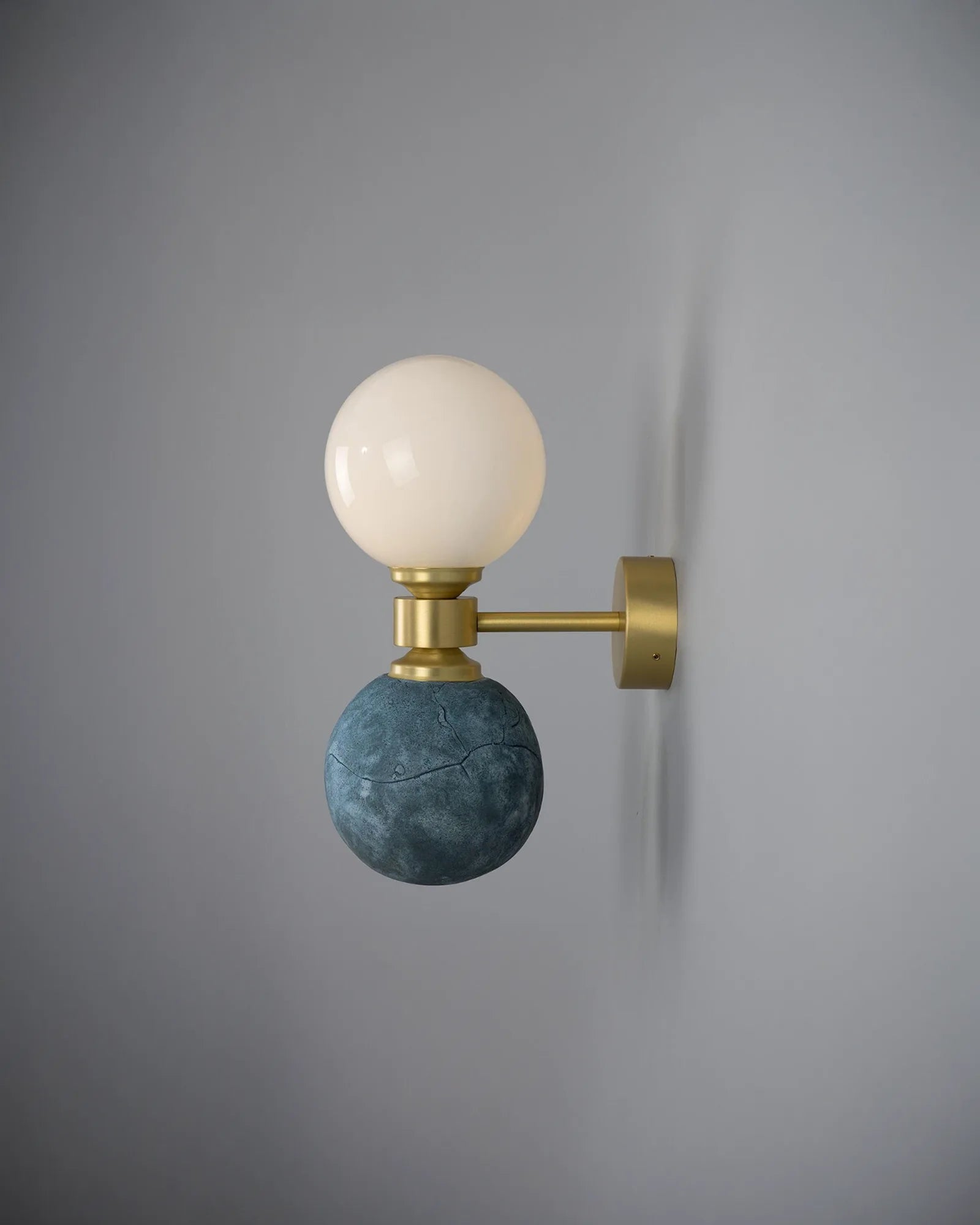 Kobe Ceramic Wall Light