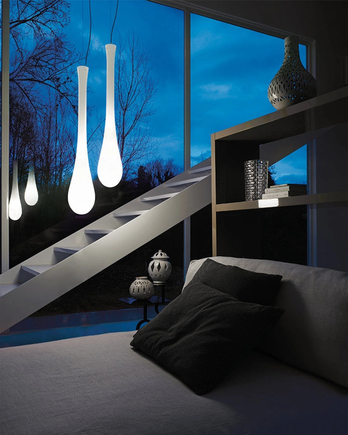 Lacrima Pendant Light