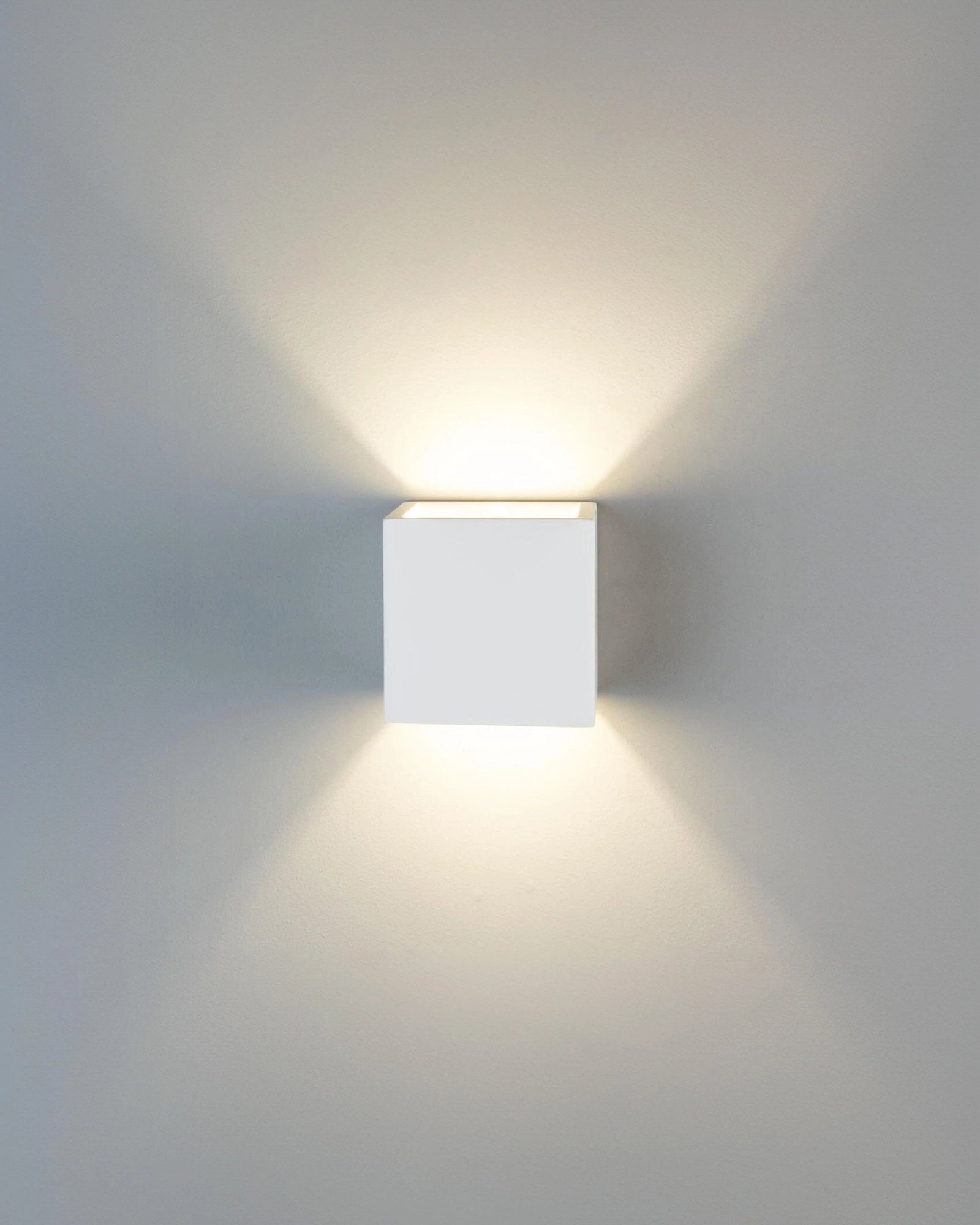 Lisbon Cube Wall Light