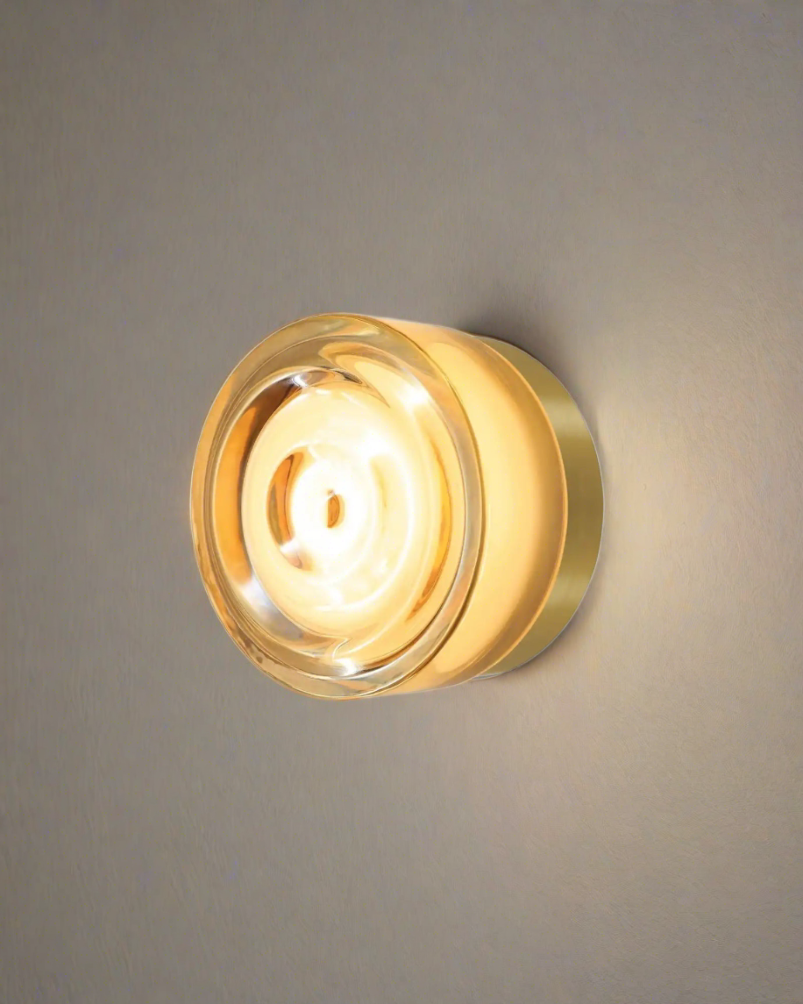 Loop Wave Wall Light