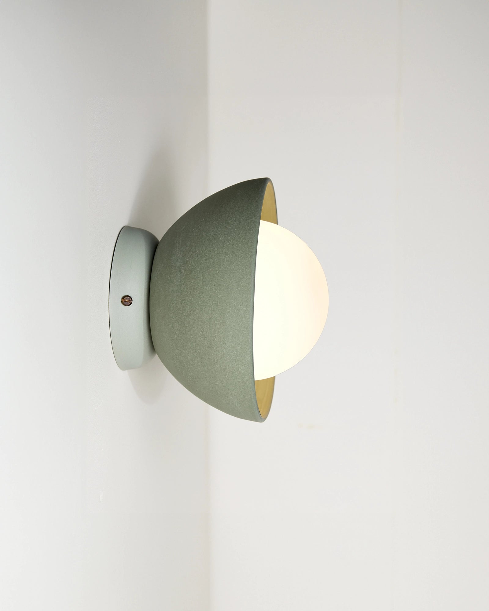Mani Bell Wall Light