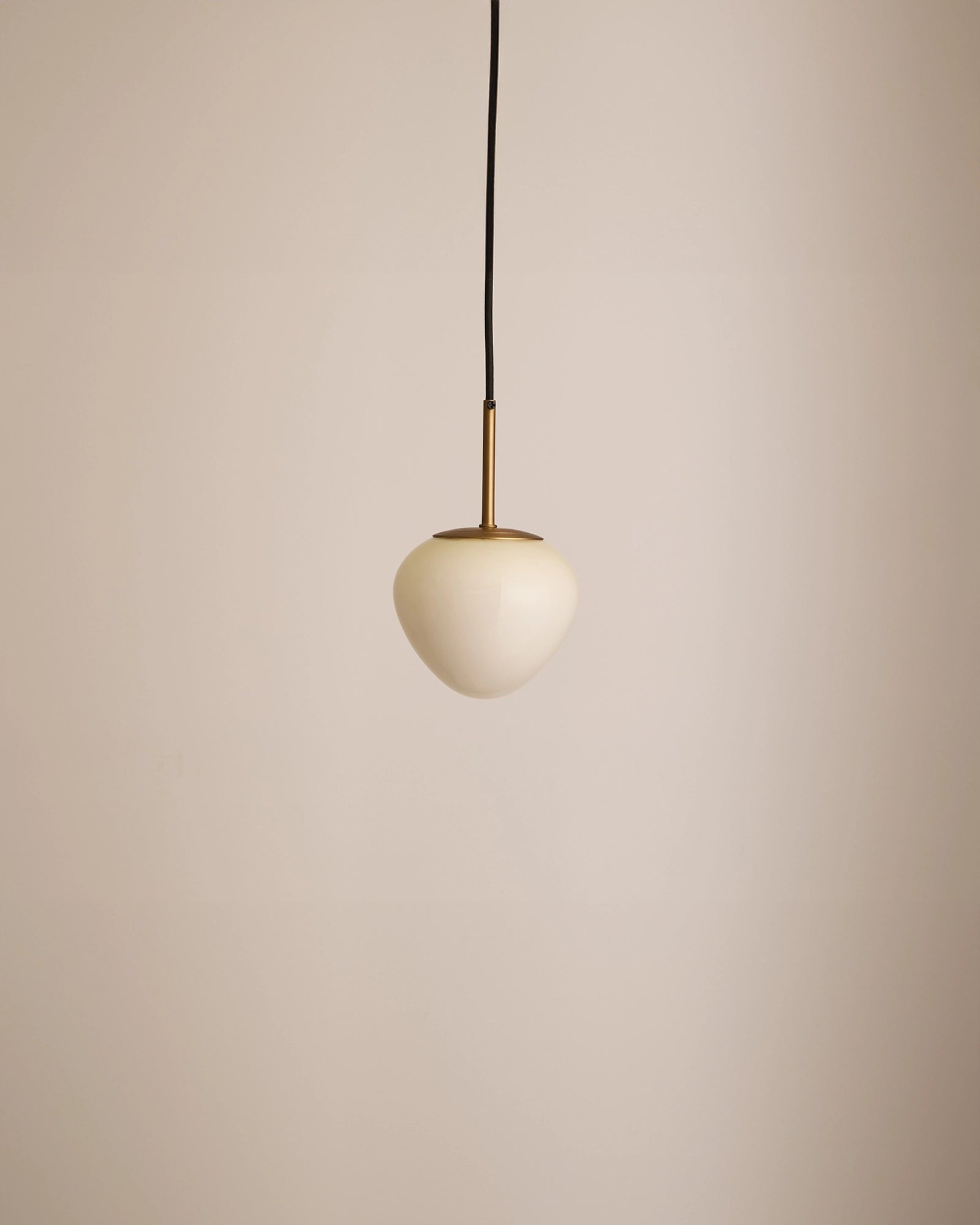 Mellow Bud Pendant Light