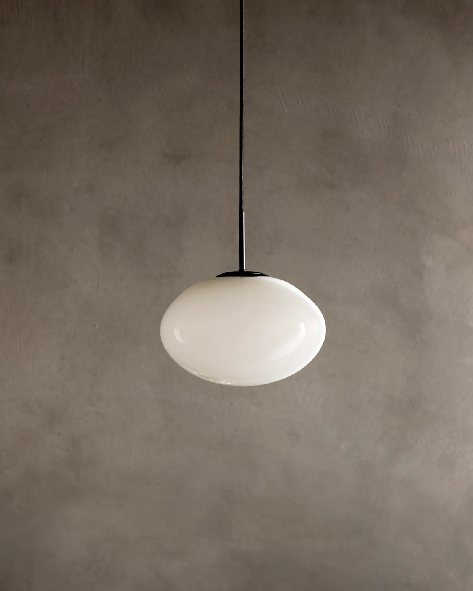 Mellow Oval Pendant Light