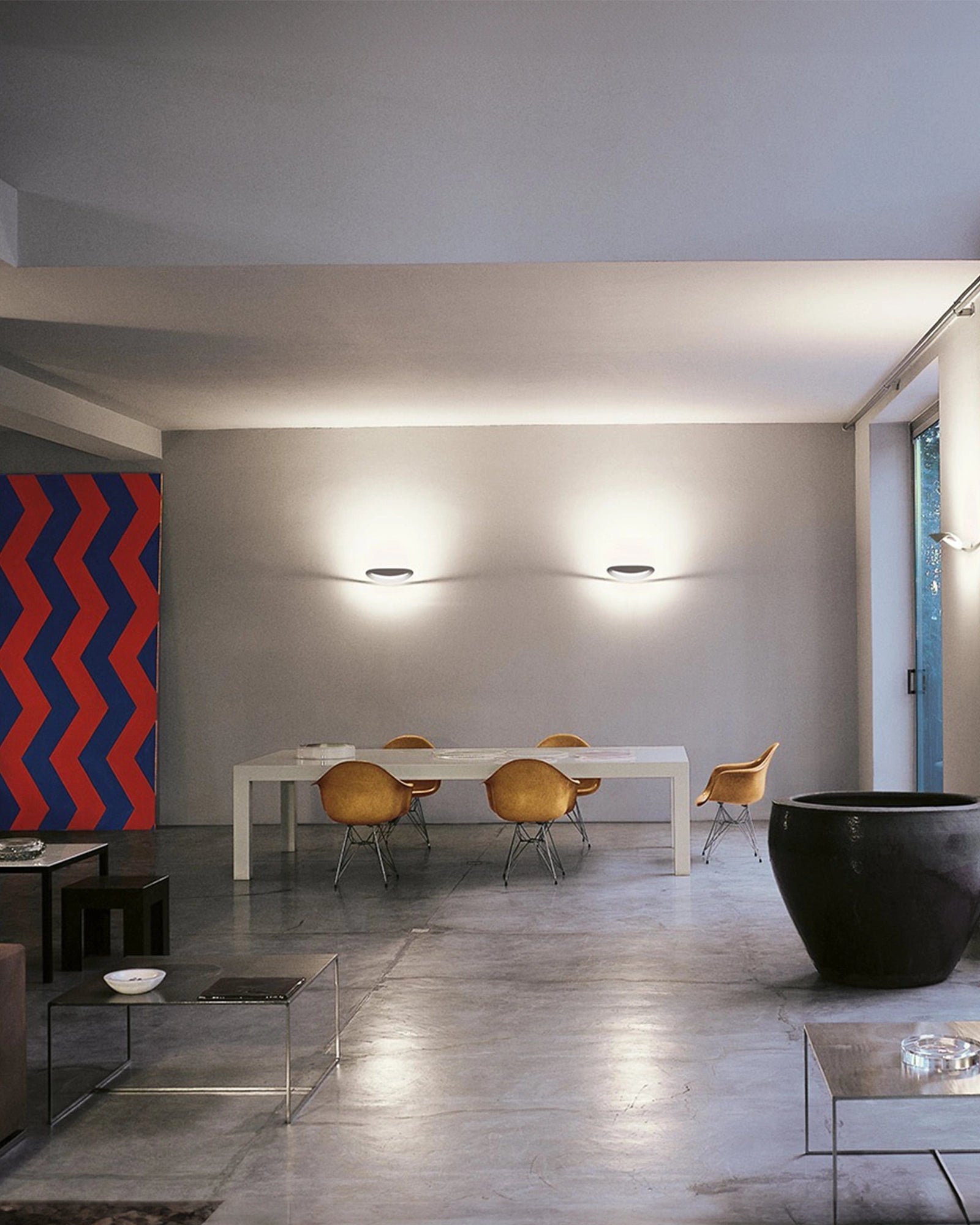 Mesmeri Wall Light