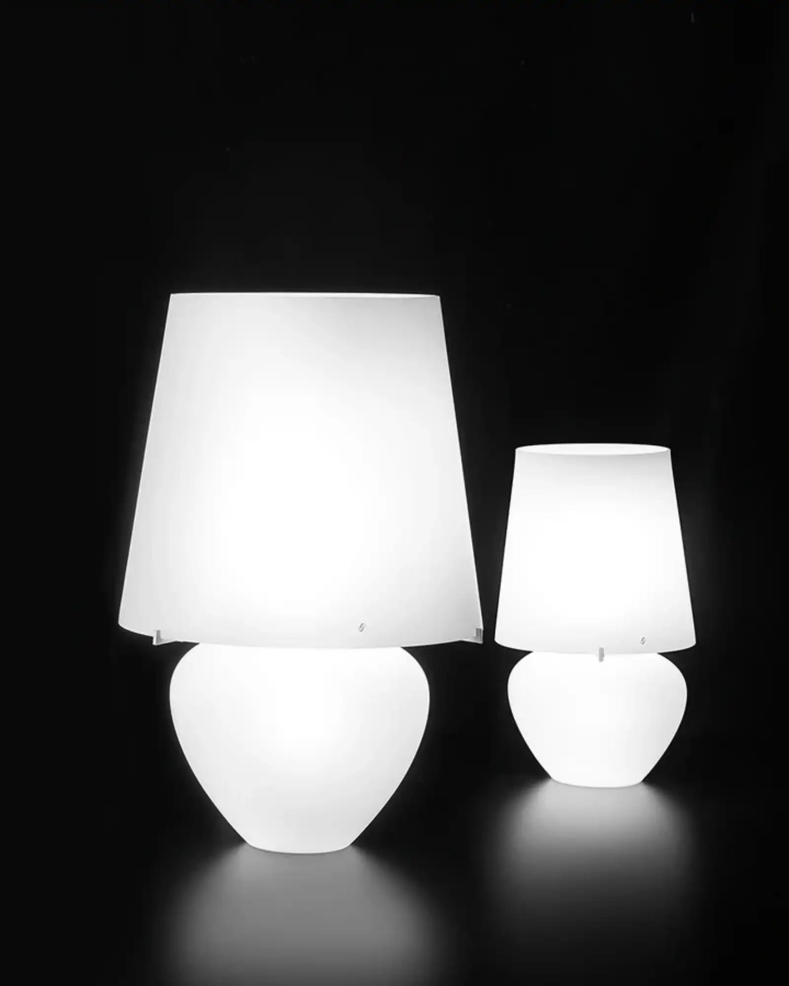 Naxos Table Lamp by Vistosi Lighting | Nook Collections