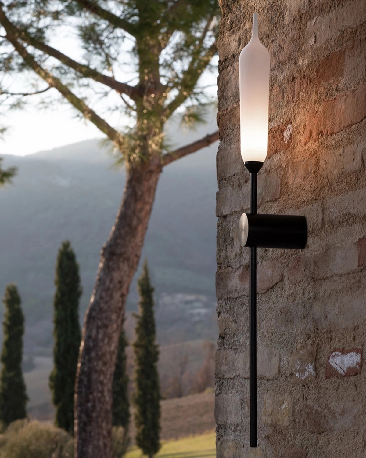 Nilo Outdoor Wall Light