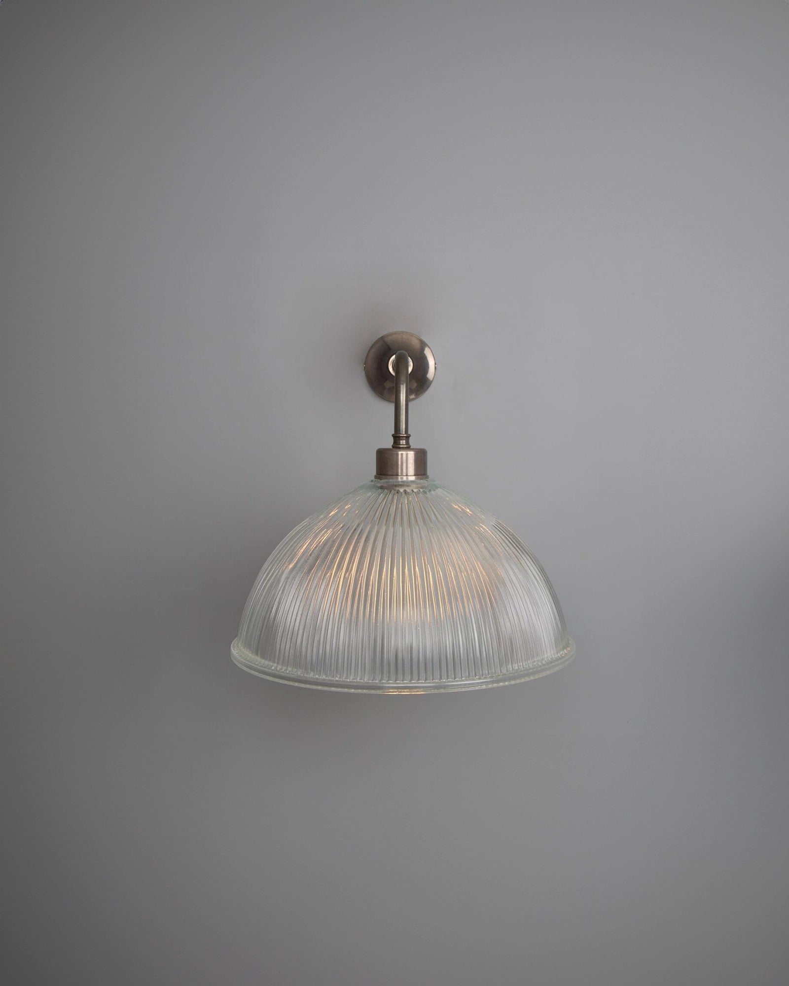 Nova Wall Light