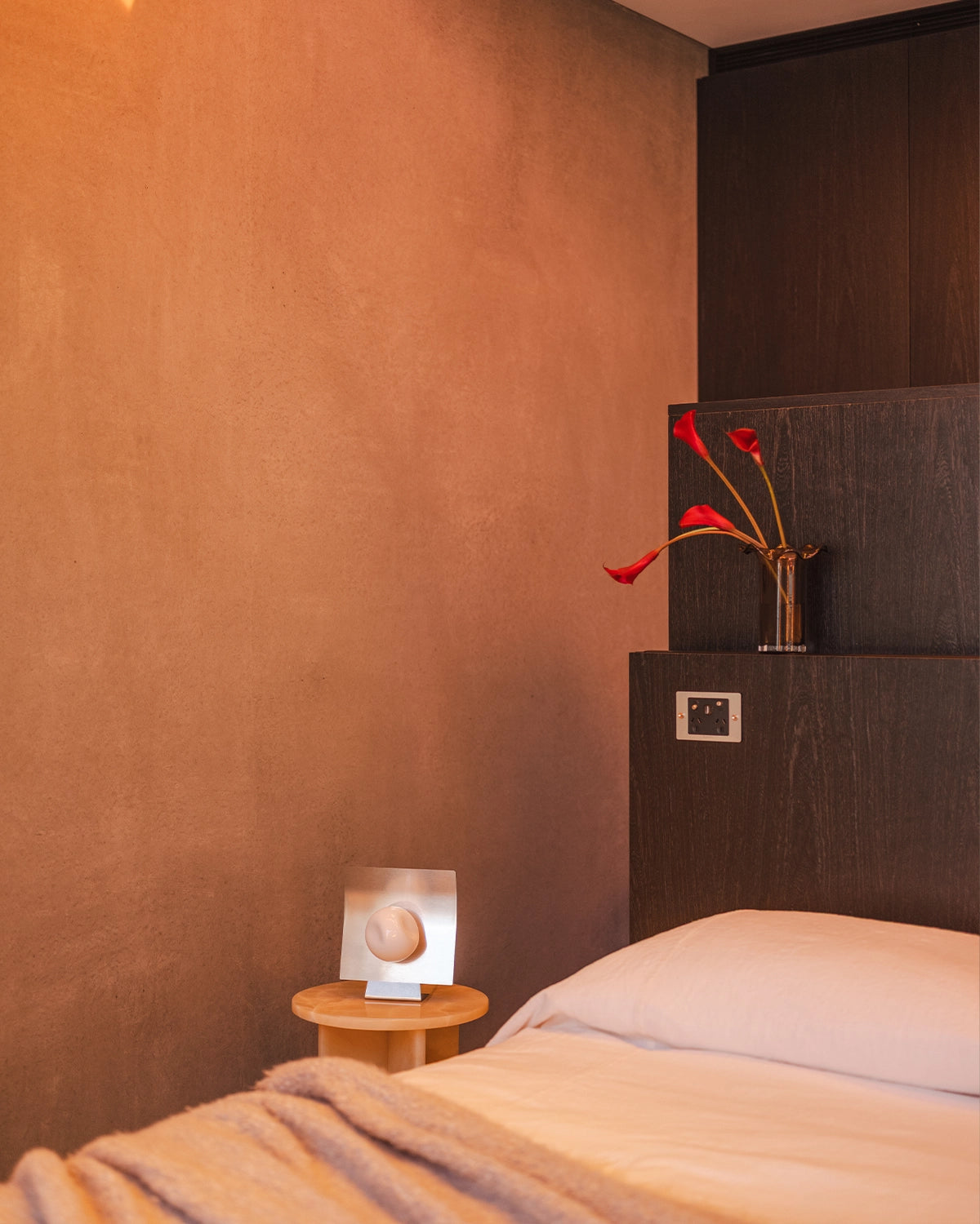 Nudge Table Lamp
