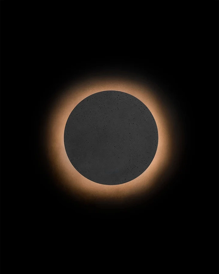 O2 Outdoor Wall Light