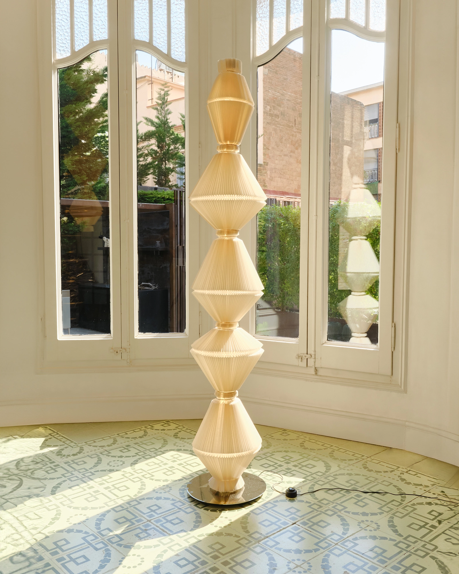 Oïphorique Still Floor Lamp