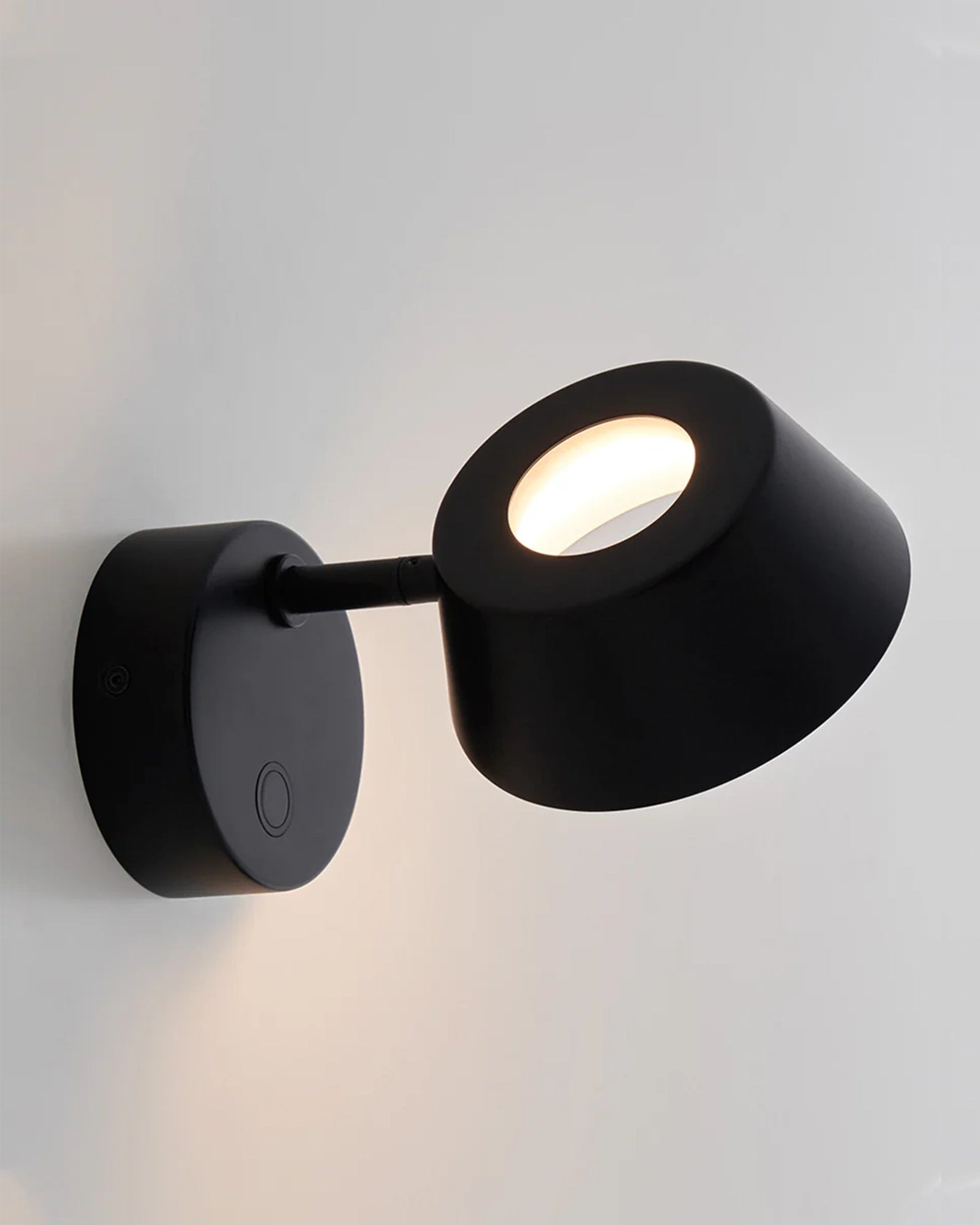 Olo Wall Light