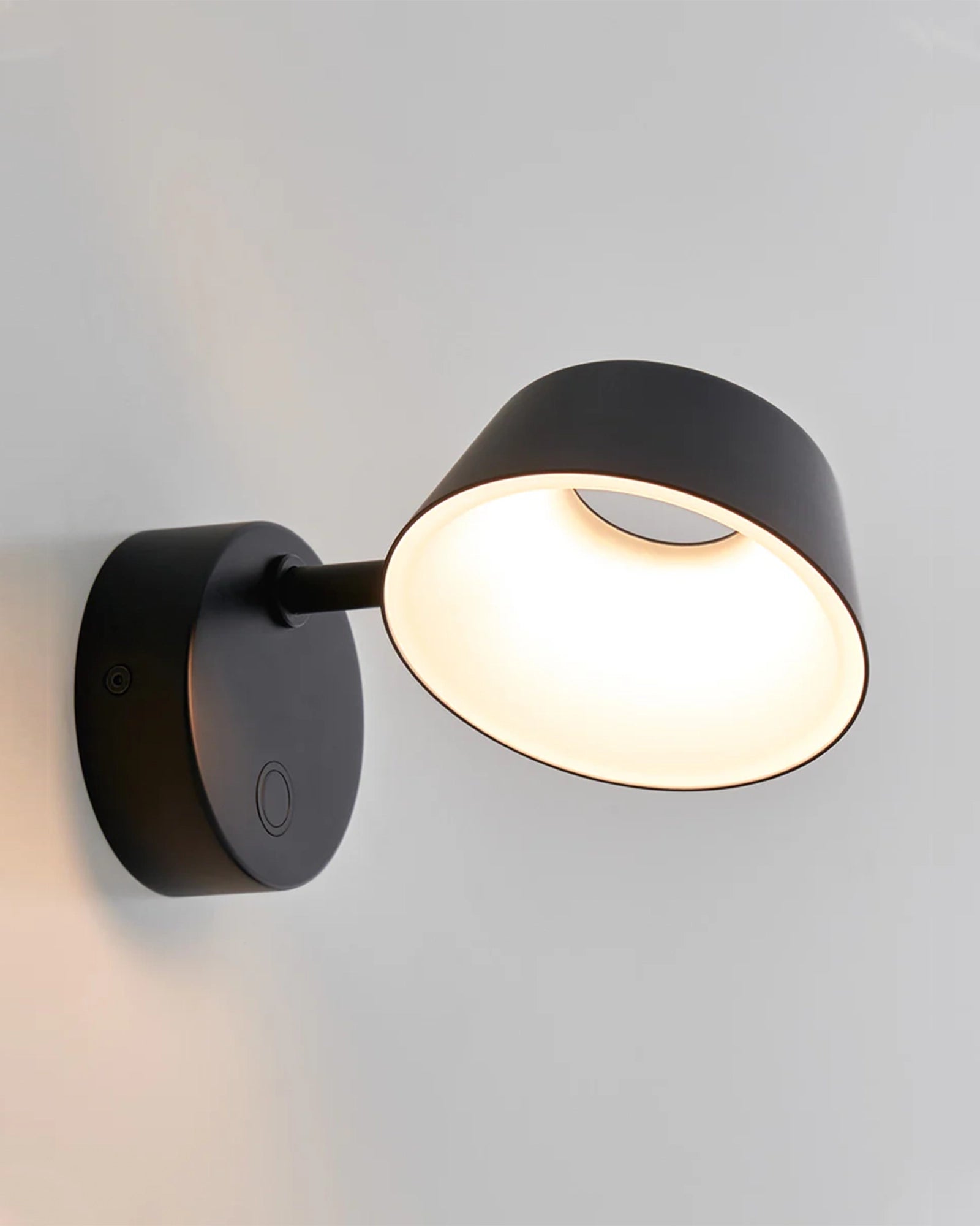 Olo Wall Light