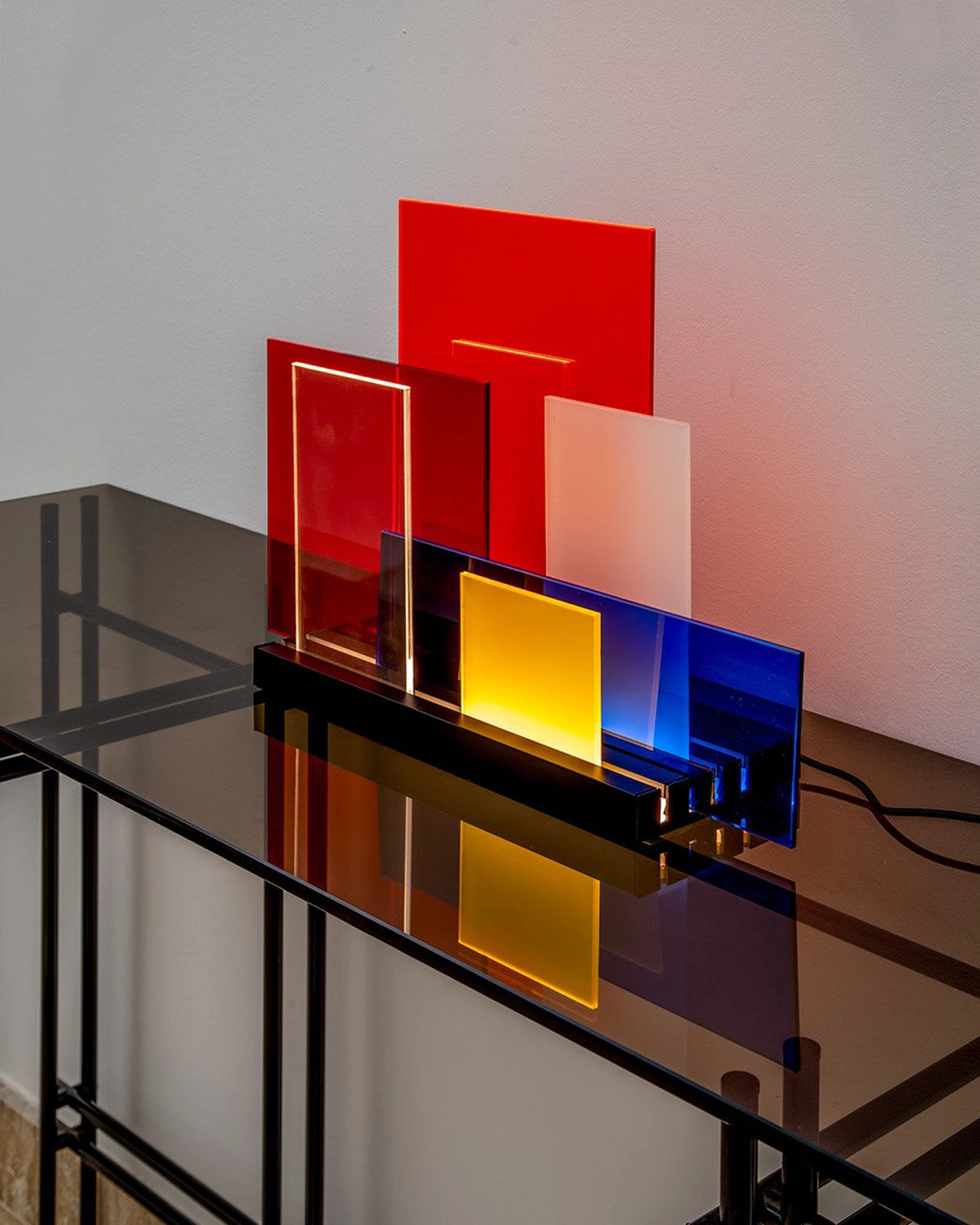 On Lines Table Lamp