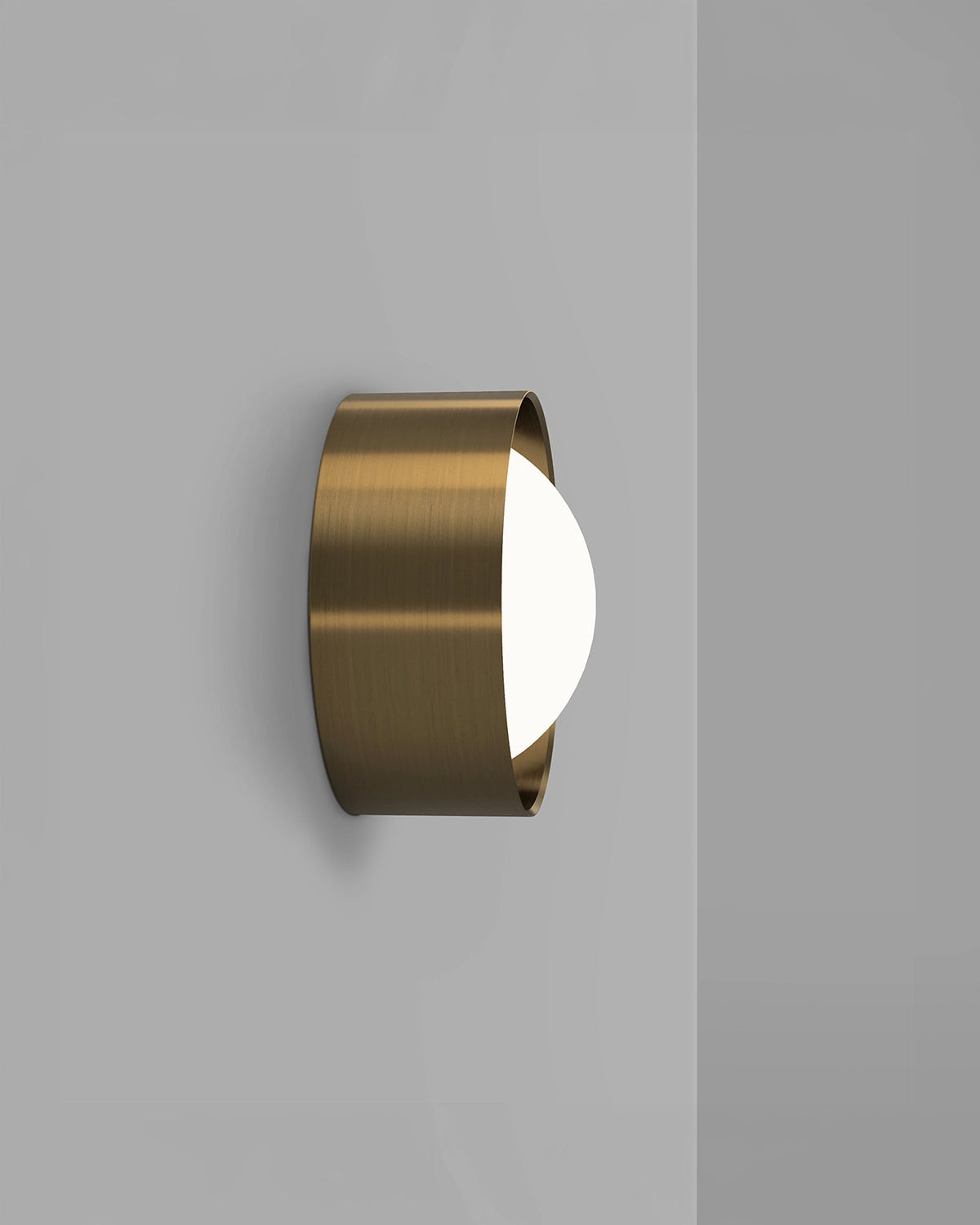 Dome Sur Wall Light