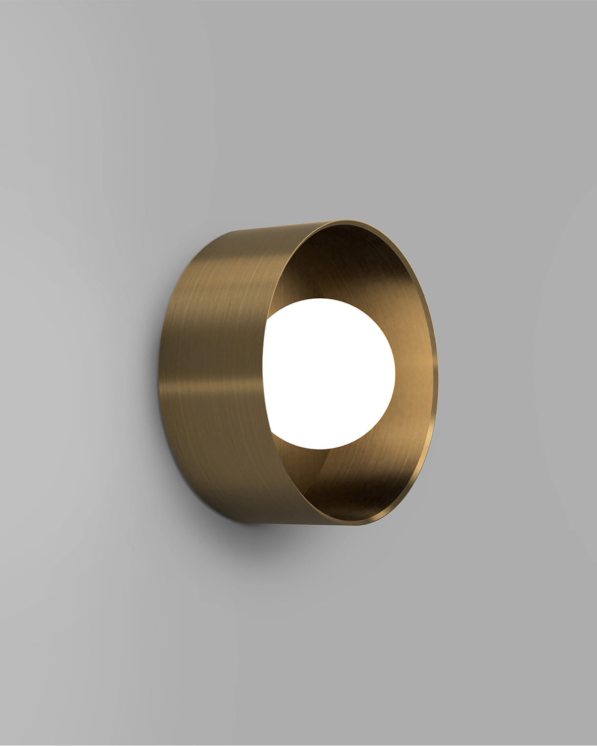 Orb Sur Large Wall Light