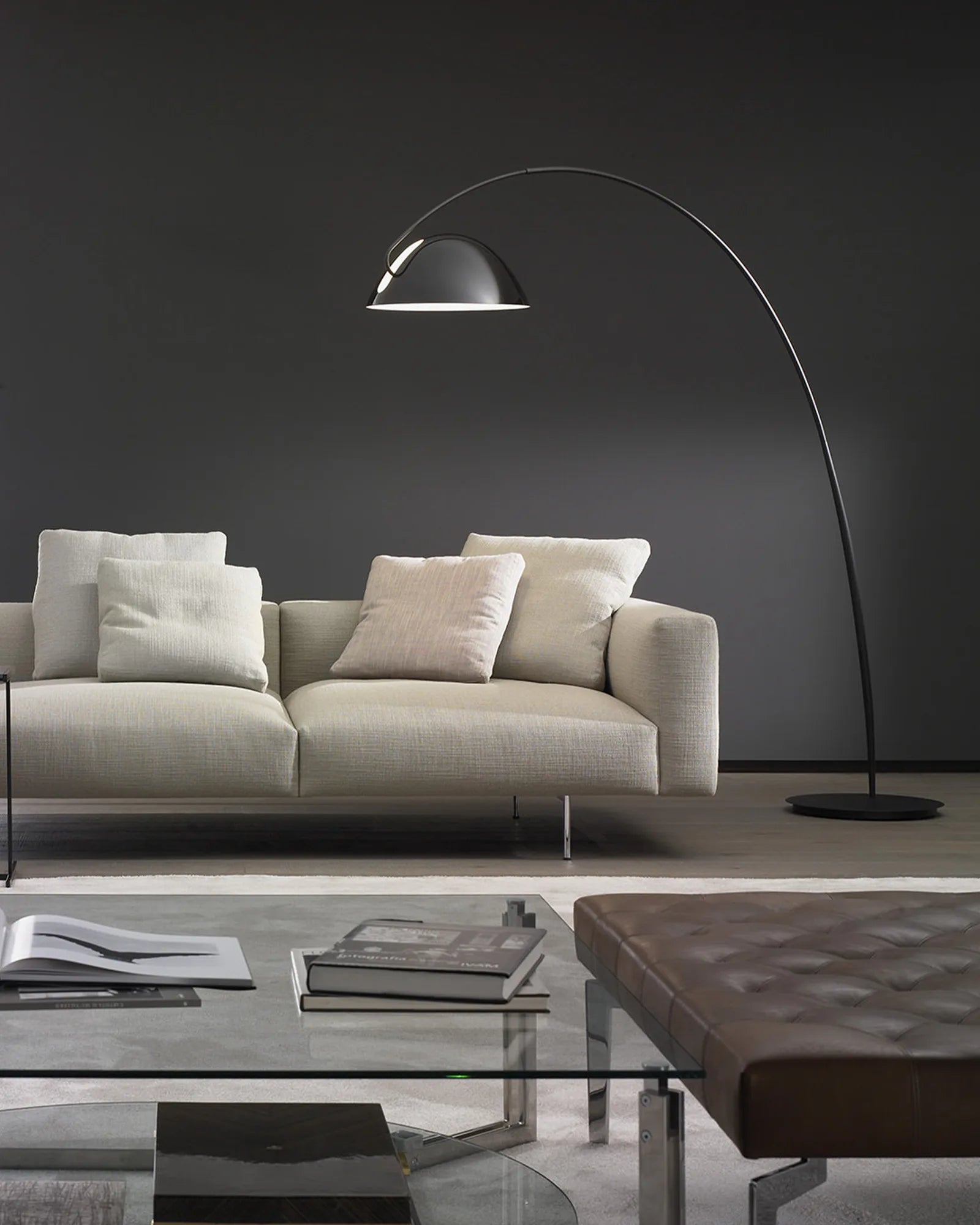 Pluma Floor Lamp