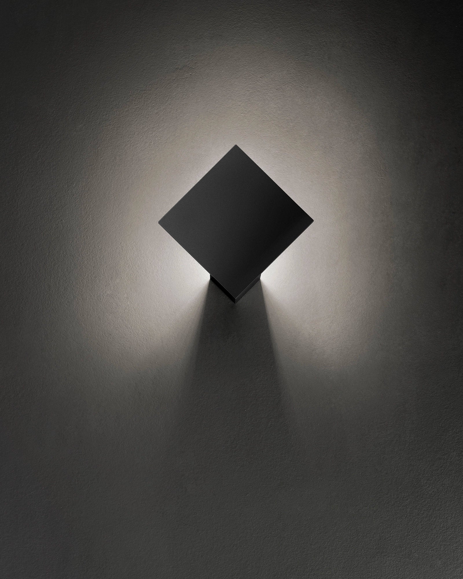 Puzzle Square Wall Light