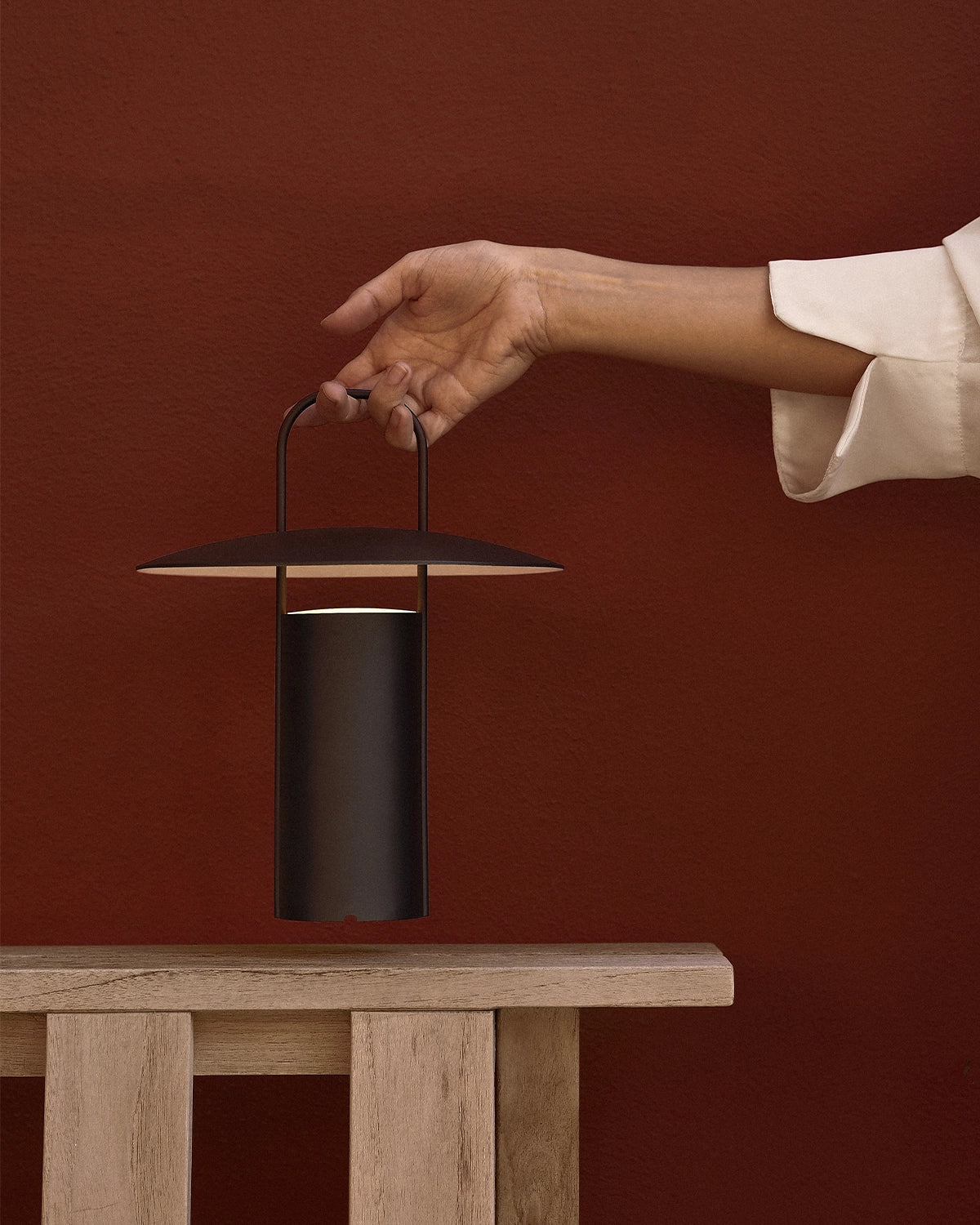 Ray Portable Table Lamp
