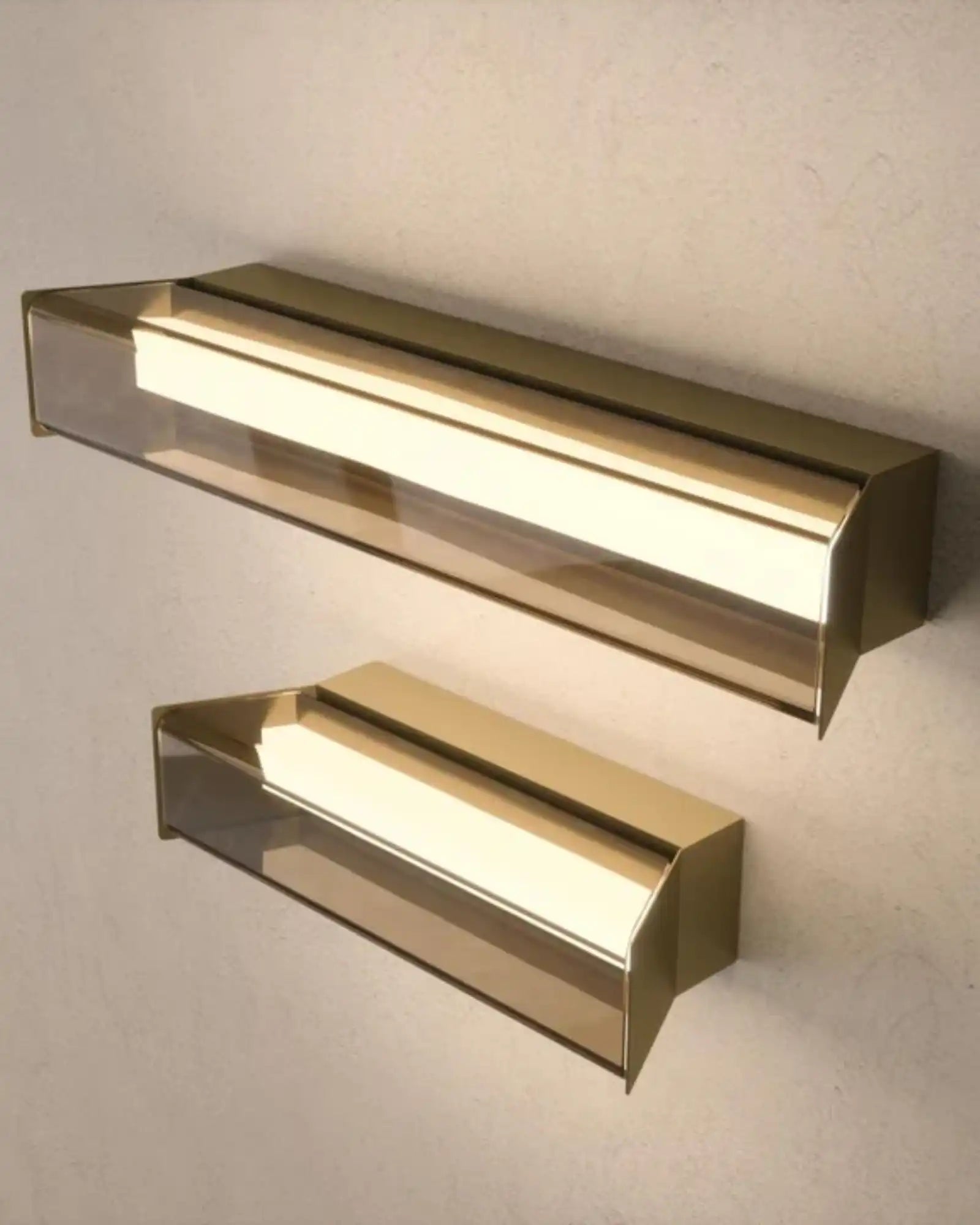 Regula Wall Light