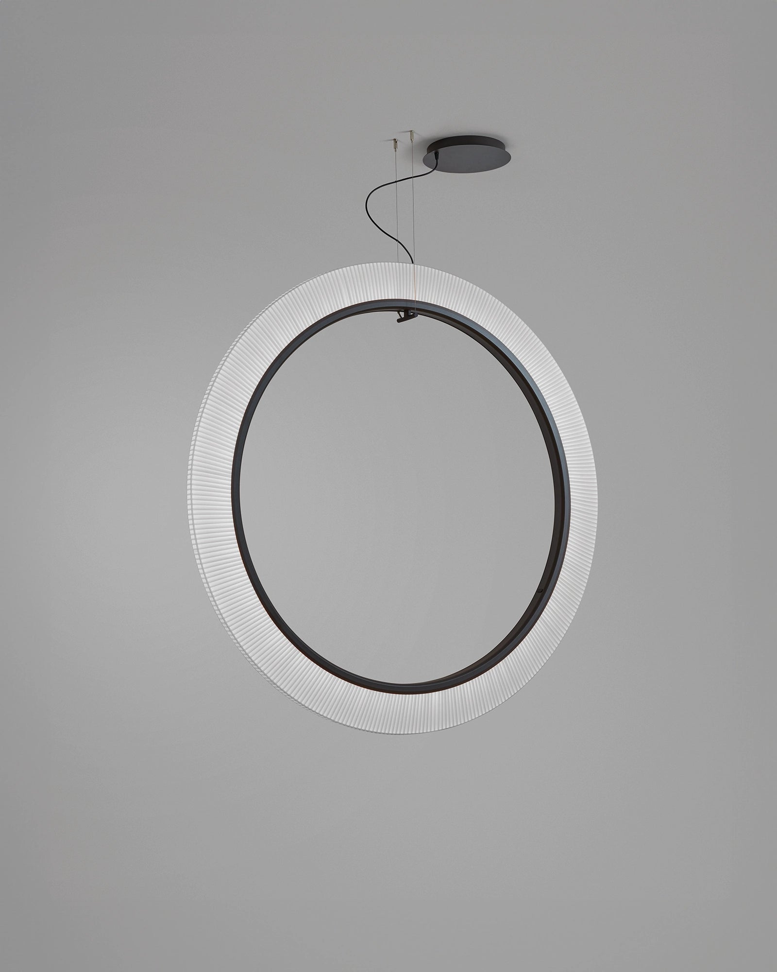 Roda Pendant Light