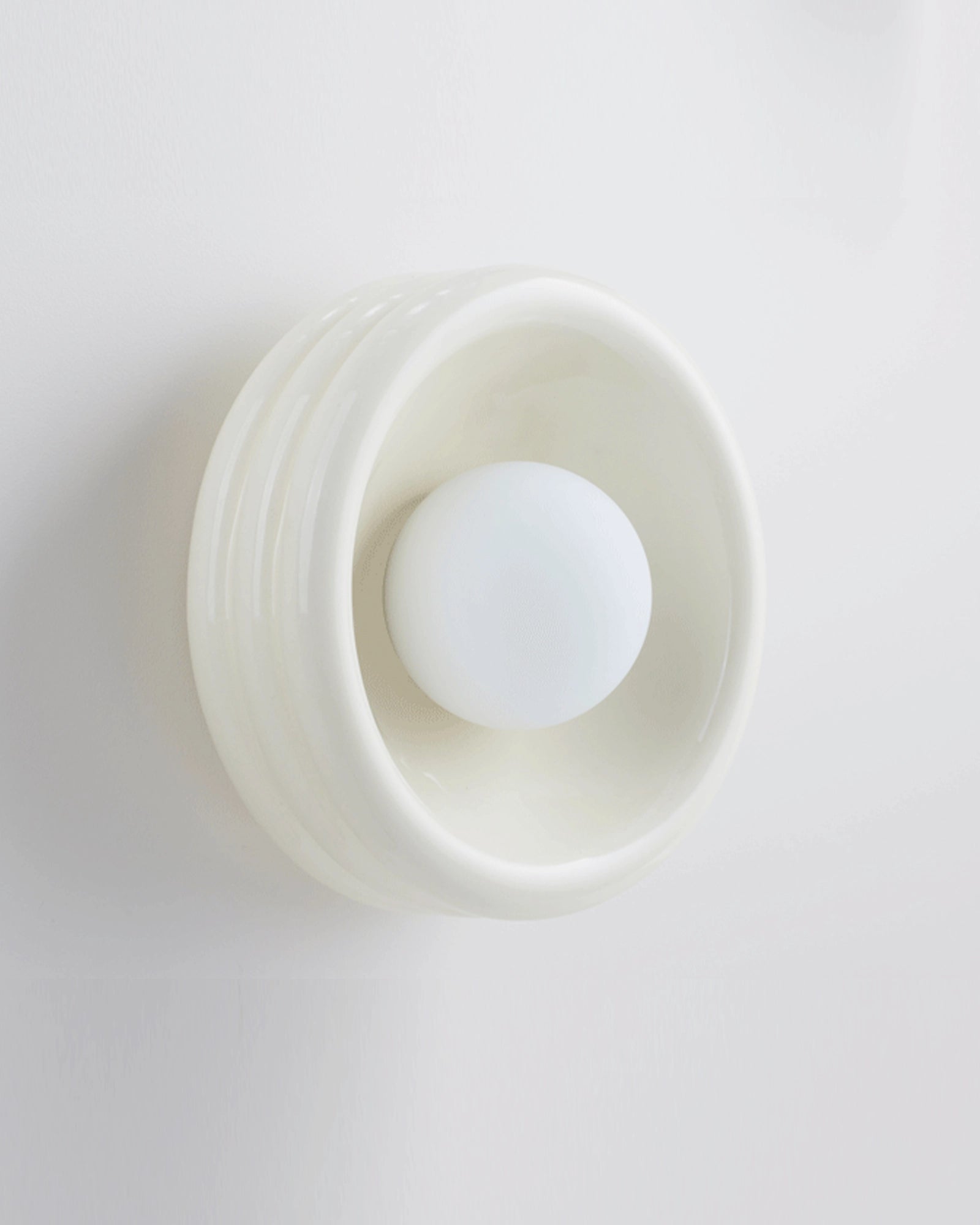 White ceramic wall light deals