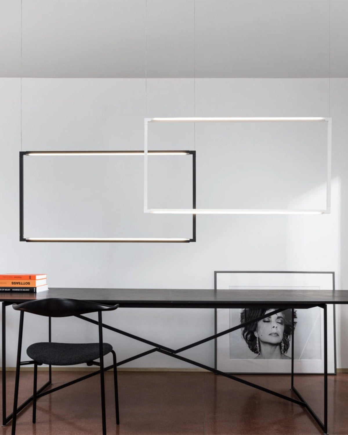 Spigolo Vertical Pendant Light