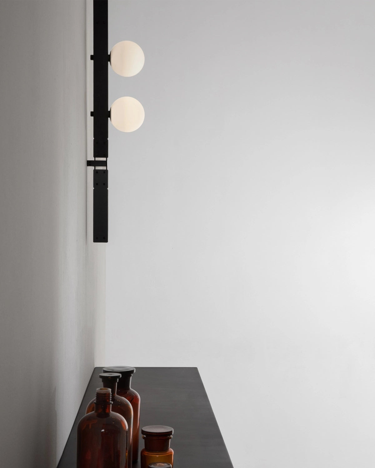Stant Wall Light
