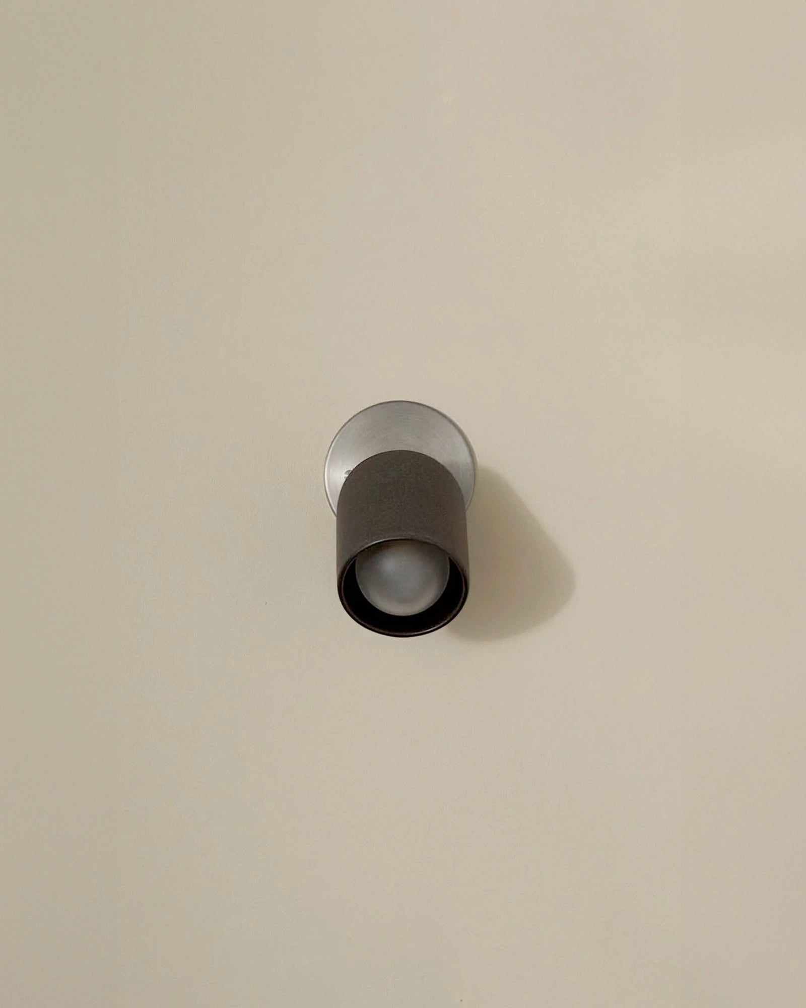 Terra 1 Short Arm Wall Light