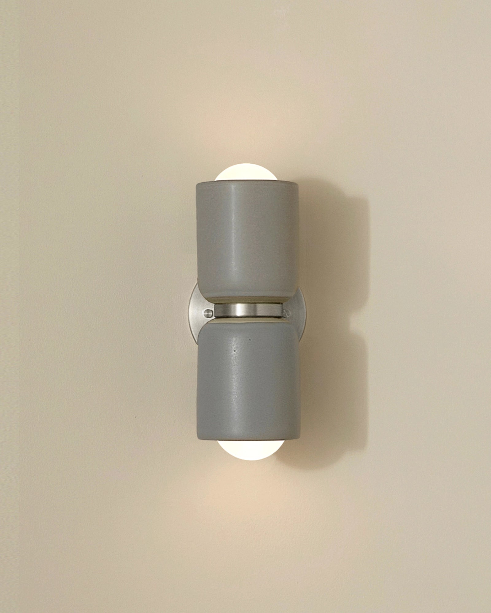 Terra 2 Wall Light