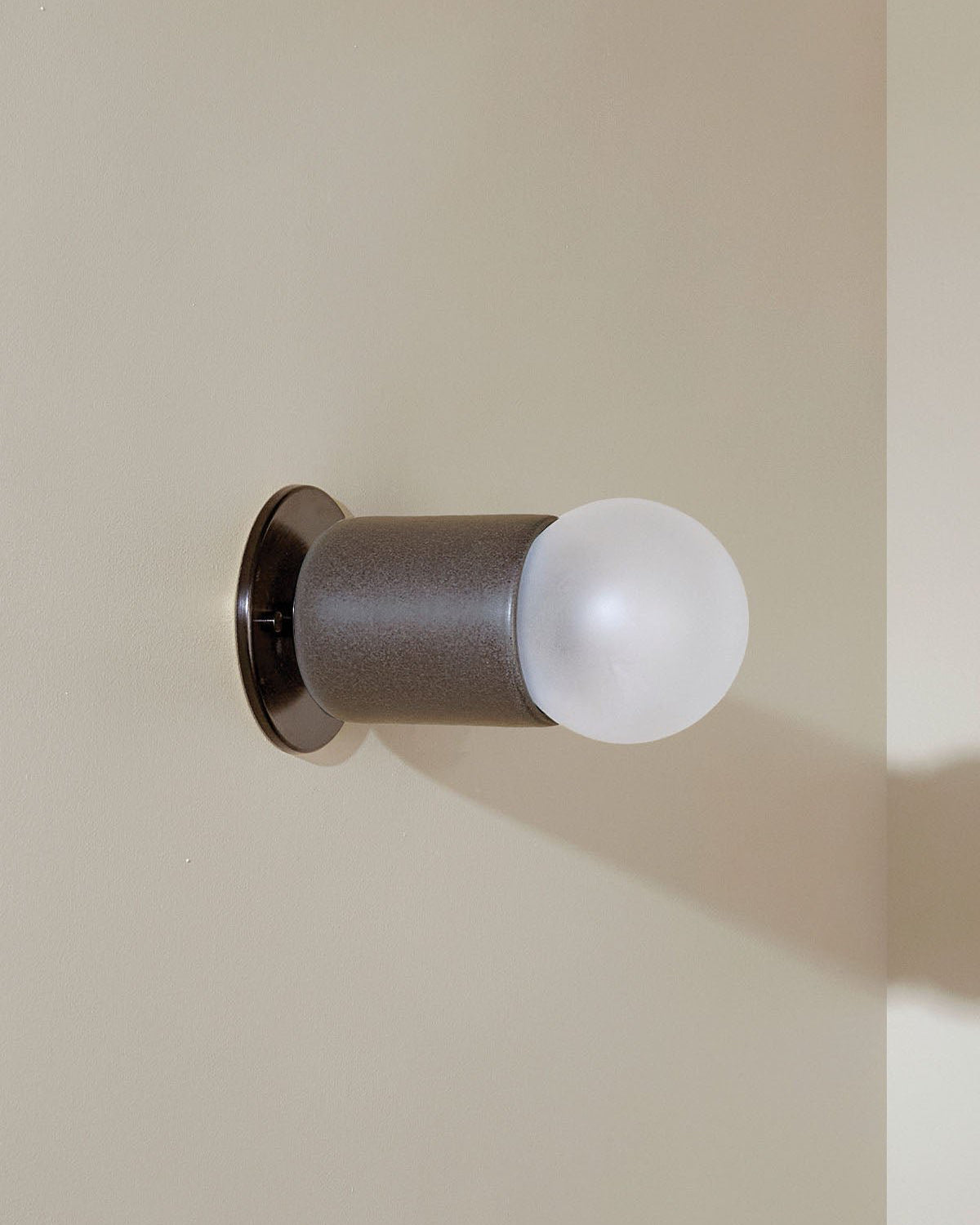 Terra 1 Wall Light (Slim Base)