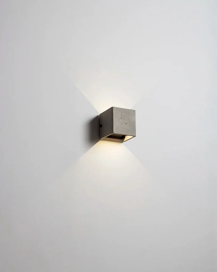 V Outdoor Wall Light