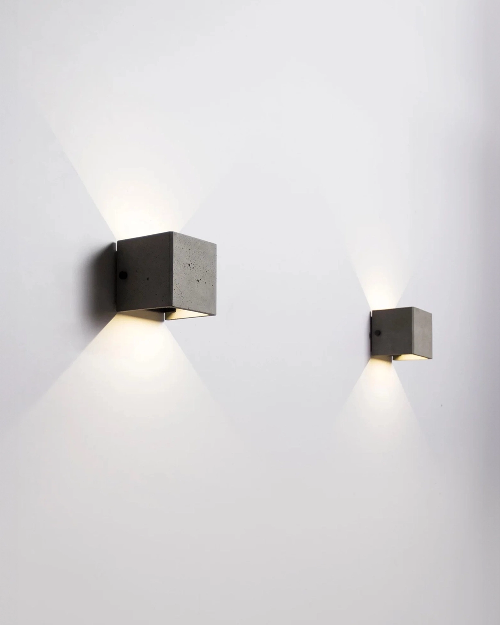 V Outdoor Wall Light