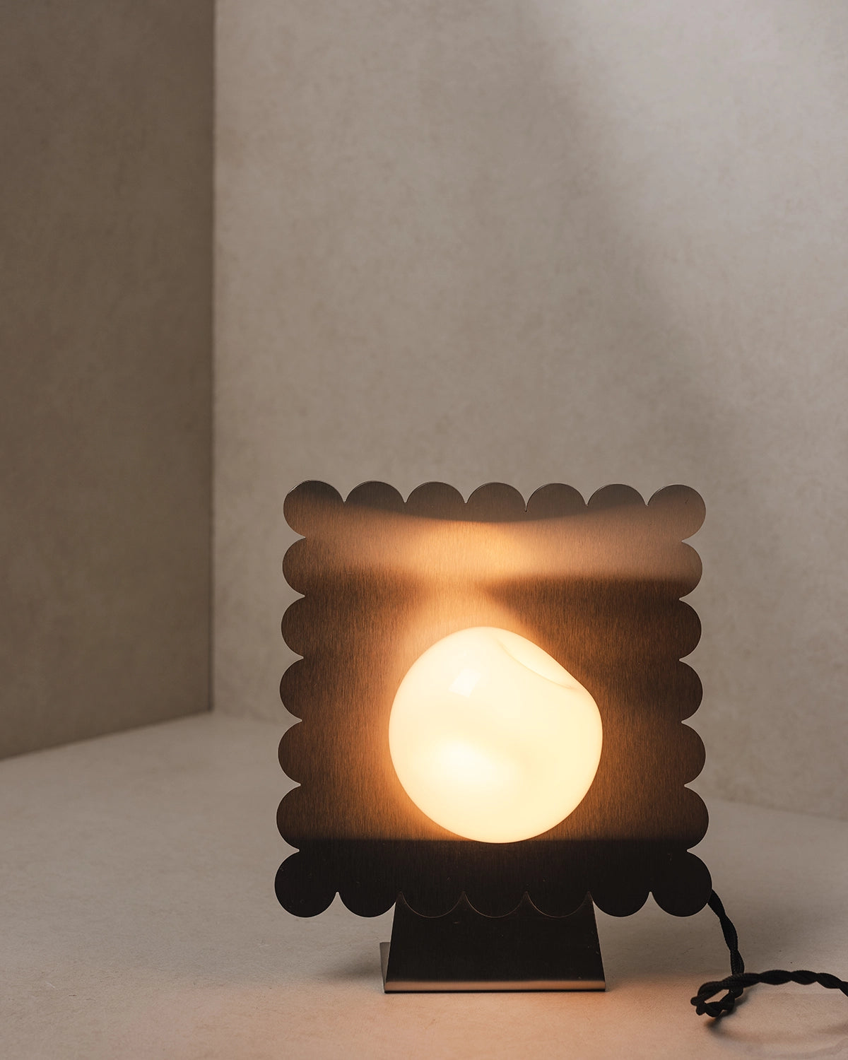 Wave Table Lamp