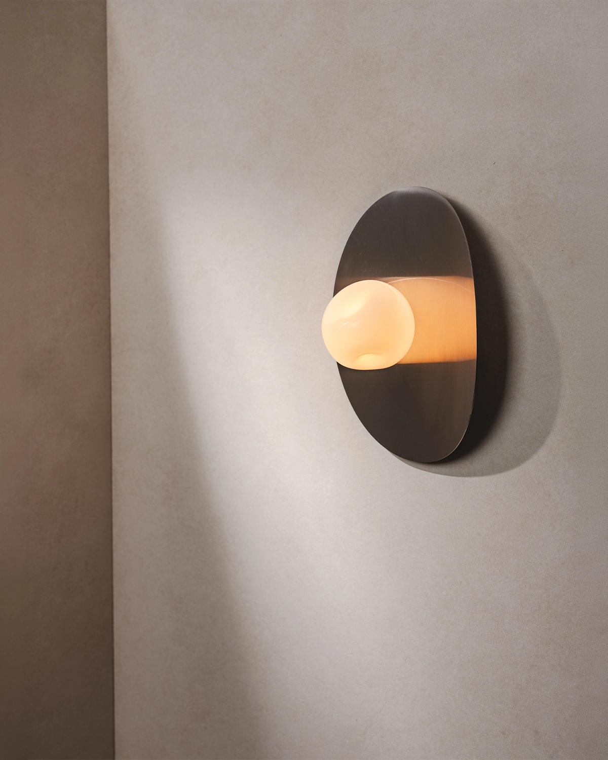 Wink Wall Light