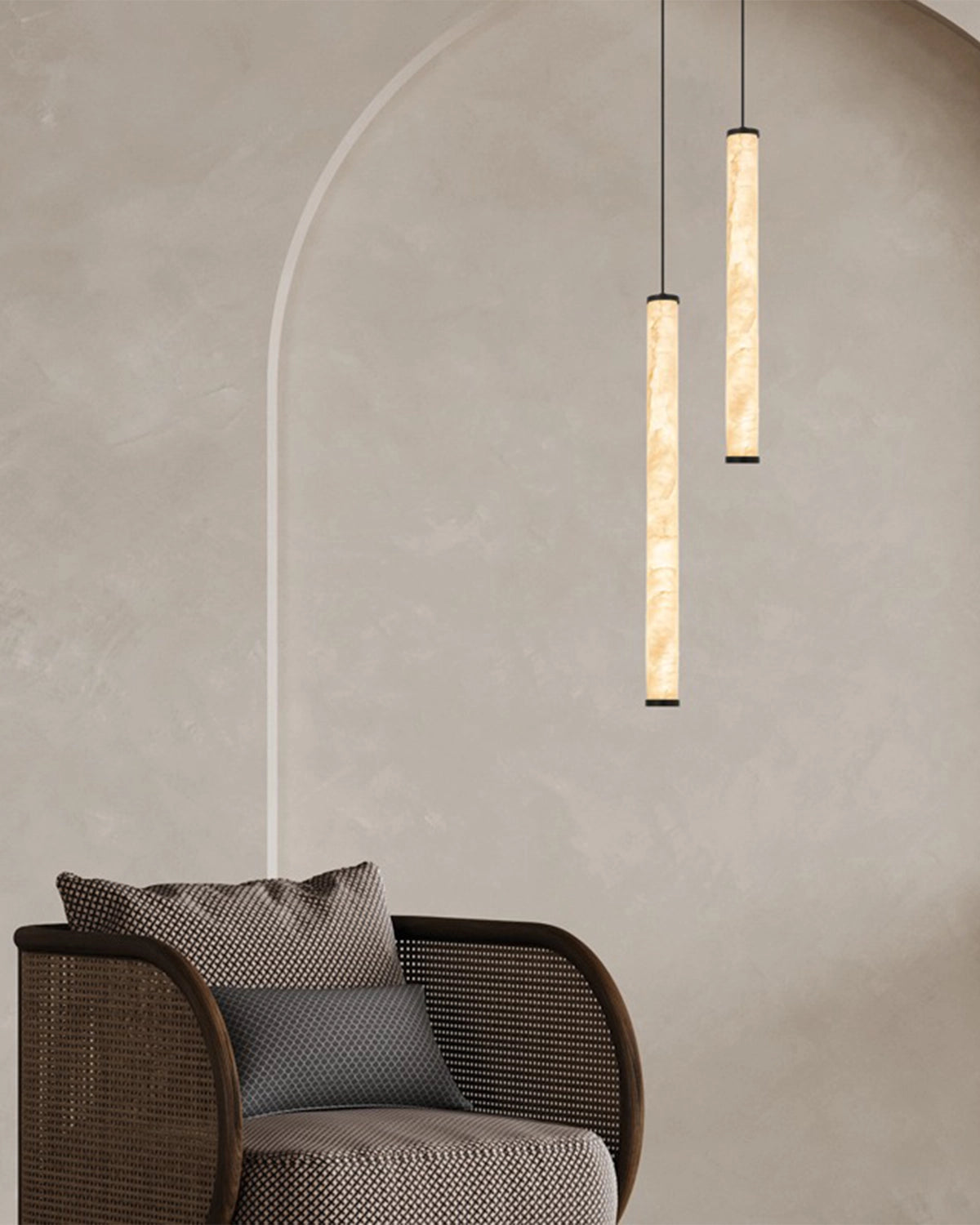 Zeus Vertical Pendant Light