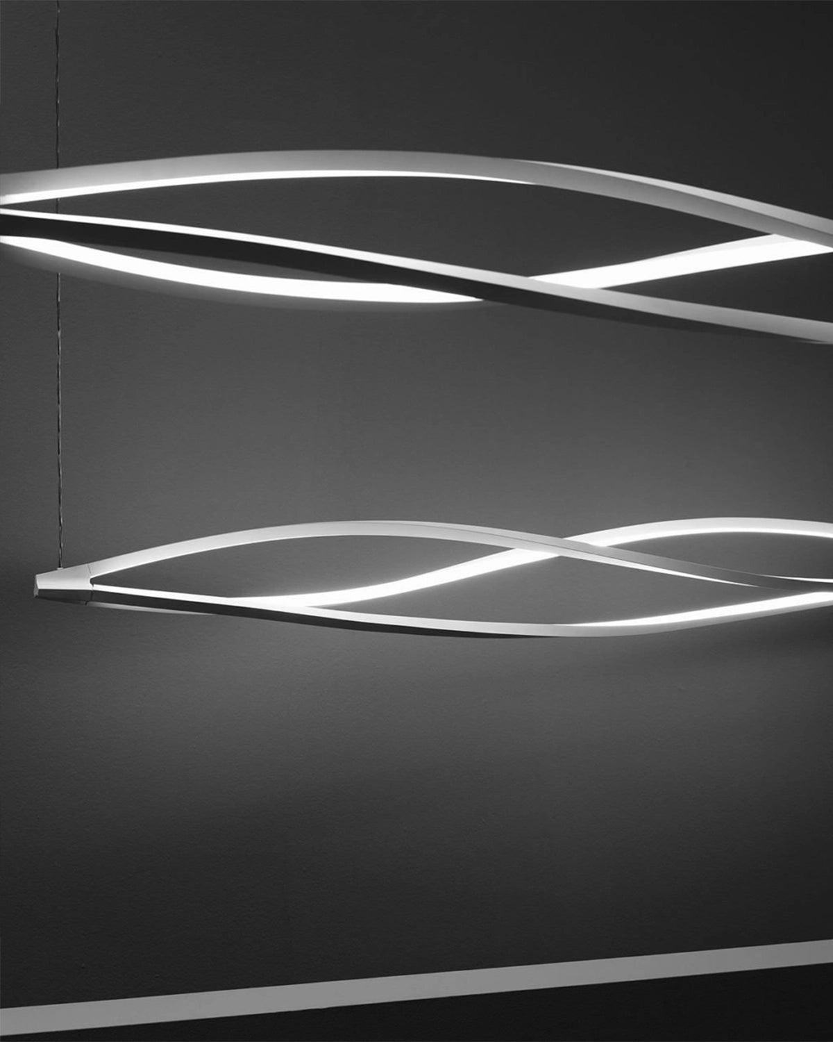 In The Wind Horizontal Pendant Light