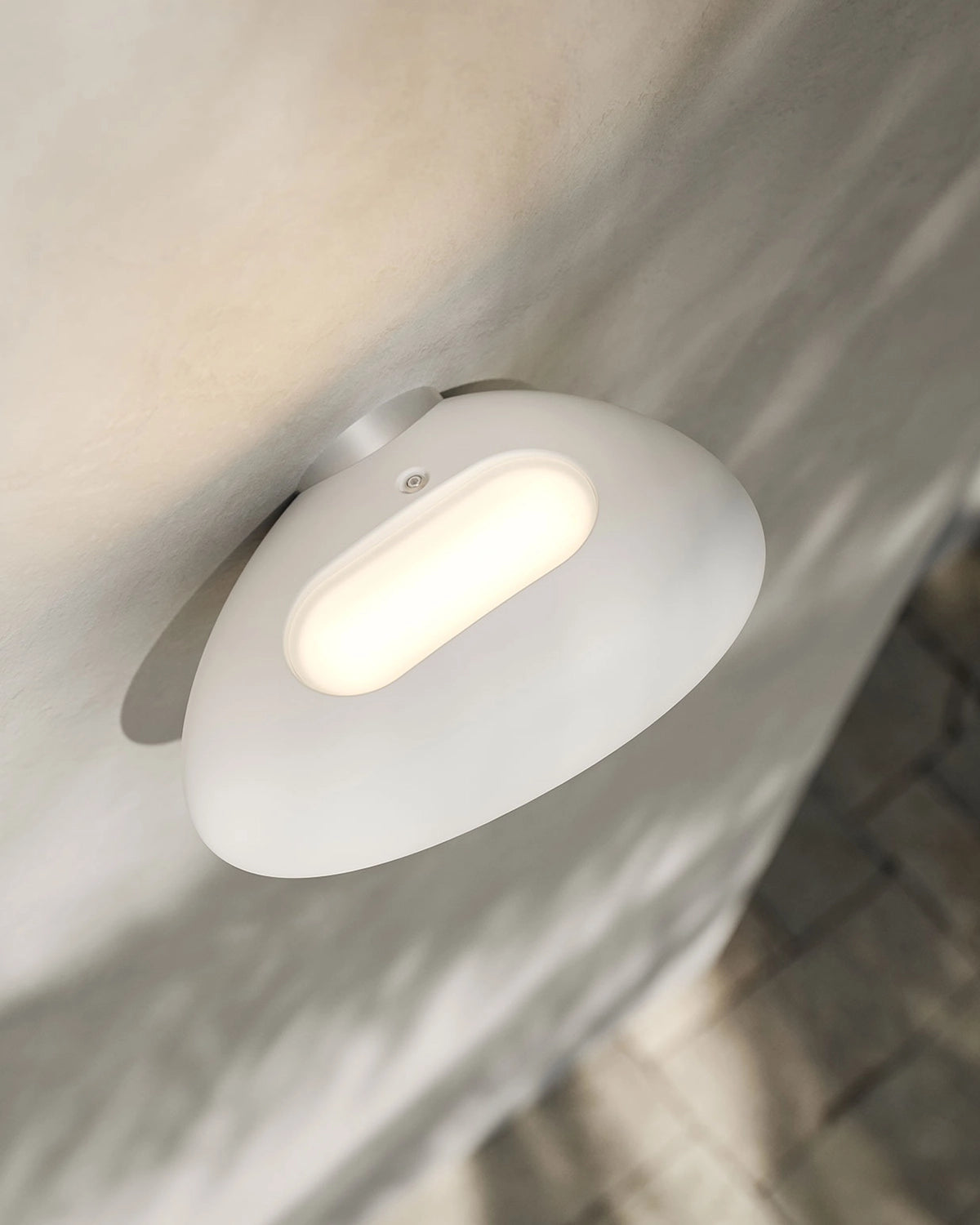 Flo Outdoor Wall Light