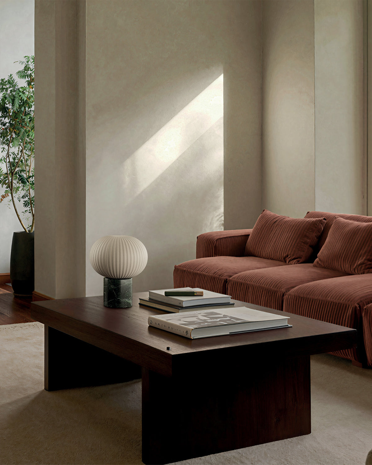 Irzo Table Lamp