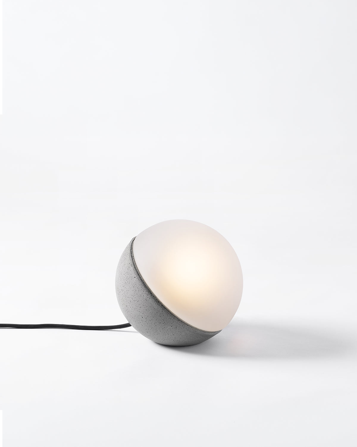 Nie Table Lamp