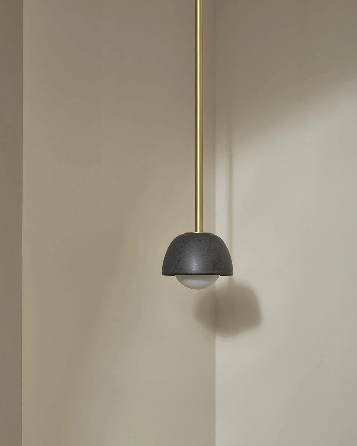 Terra 0 Rod Pendant Light